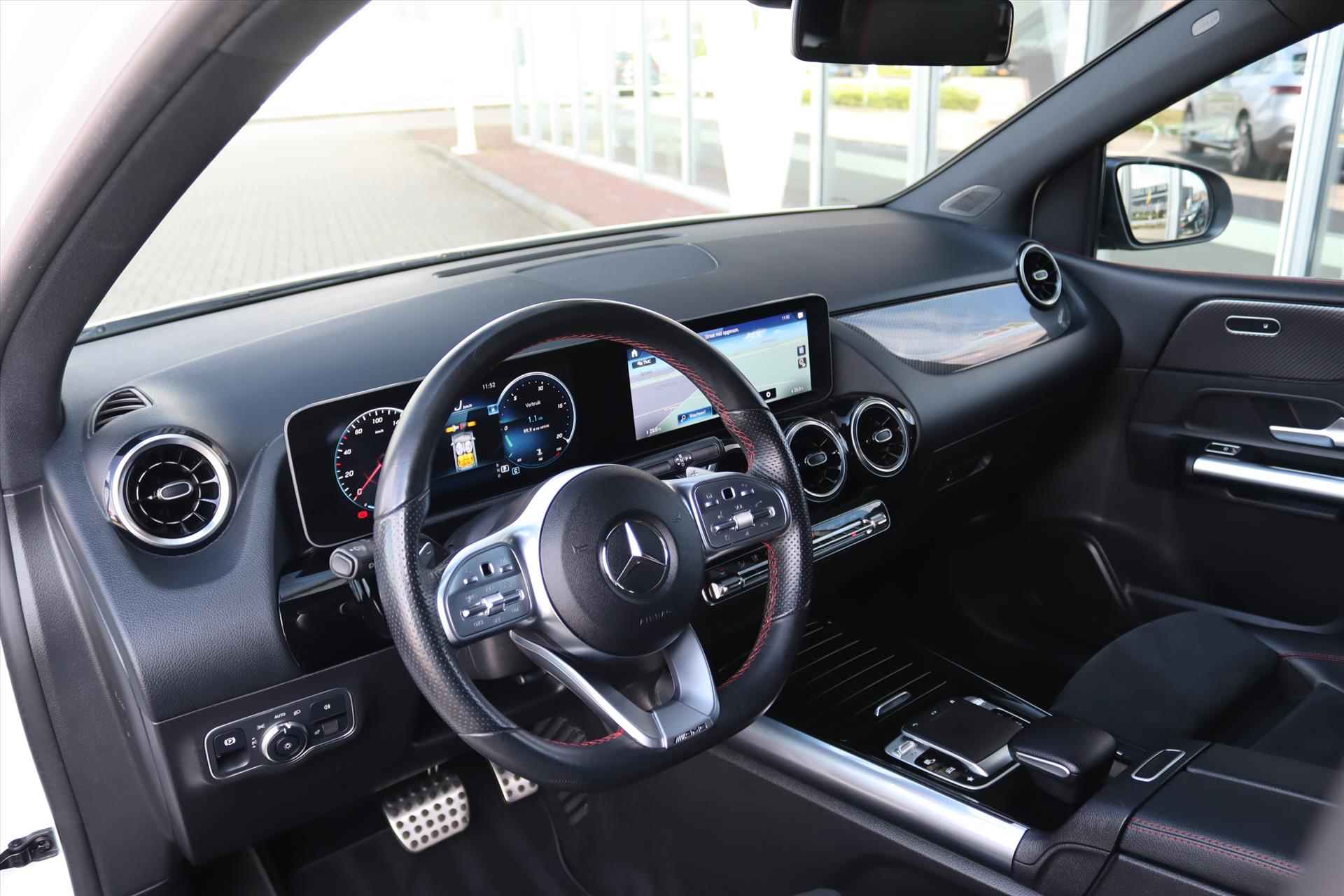 Mercedes B-Klasse B180 AUTOMAAT AMG BUSINESS SOLUTION | Night Pakket | Trekhaak | Widescreen | Camera | Navi | Cruise | Clima | Apple Carplay | - 14/62