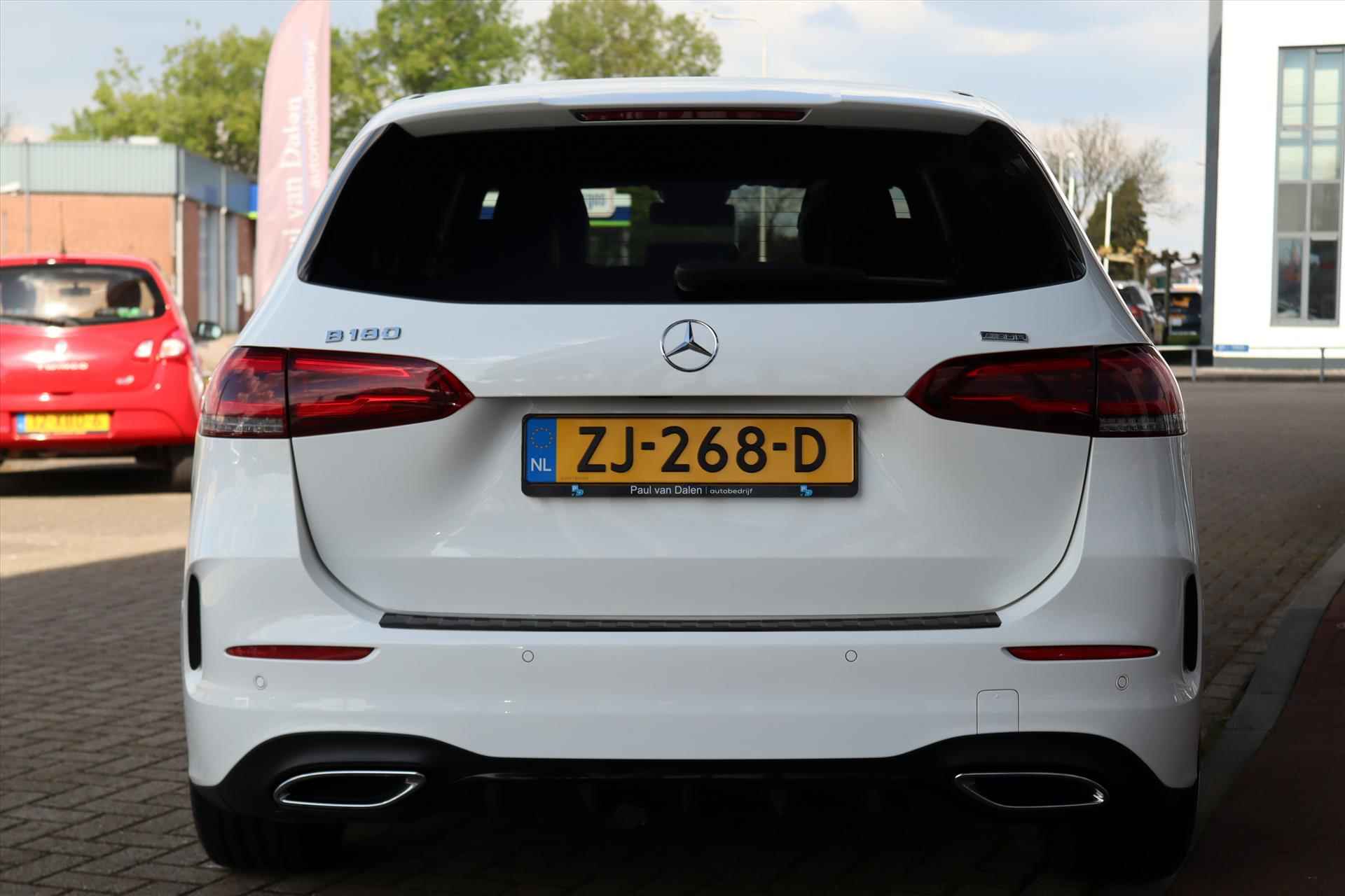 Mercedes B-Klasse B180 AUTOMAAT AMG BUSINESS SOLUTION | Night Pakket | Trekhaak | Widescreen | Camera | Navi | Cruise | Clima | Apple Carplay | - 48/62