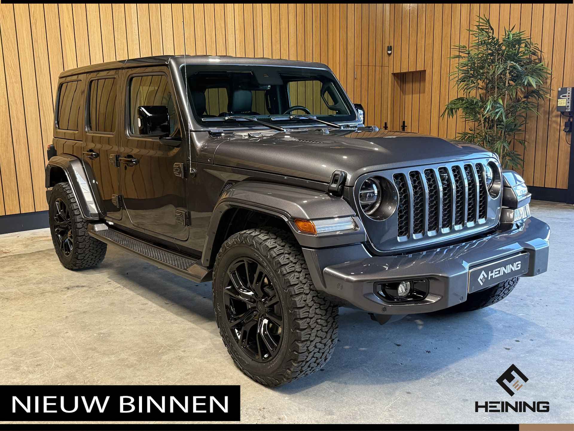 Jeep Wrangler Unlimited 4xe 380 Sahara. 20 inch. Leer. Navi. Hollandse auto met NAP - 3/56