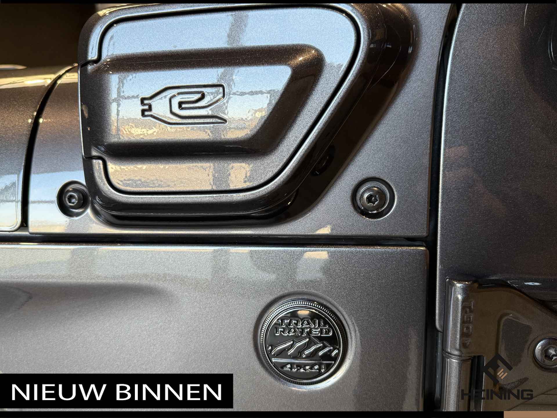 Jeep Wrangler Unlimited 4xe 380 Sahara. 20 inch. Leer. Navi. Hollandse auto met NAP - 26/56