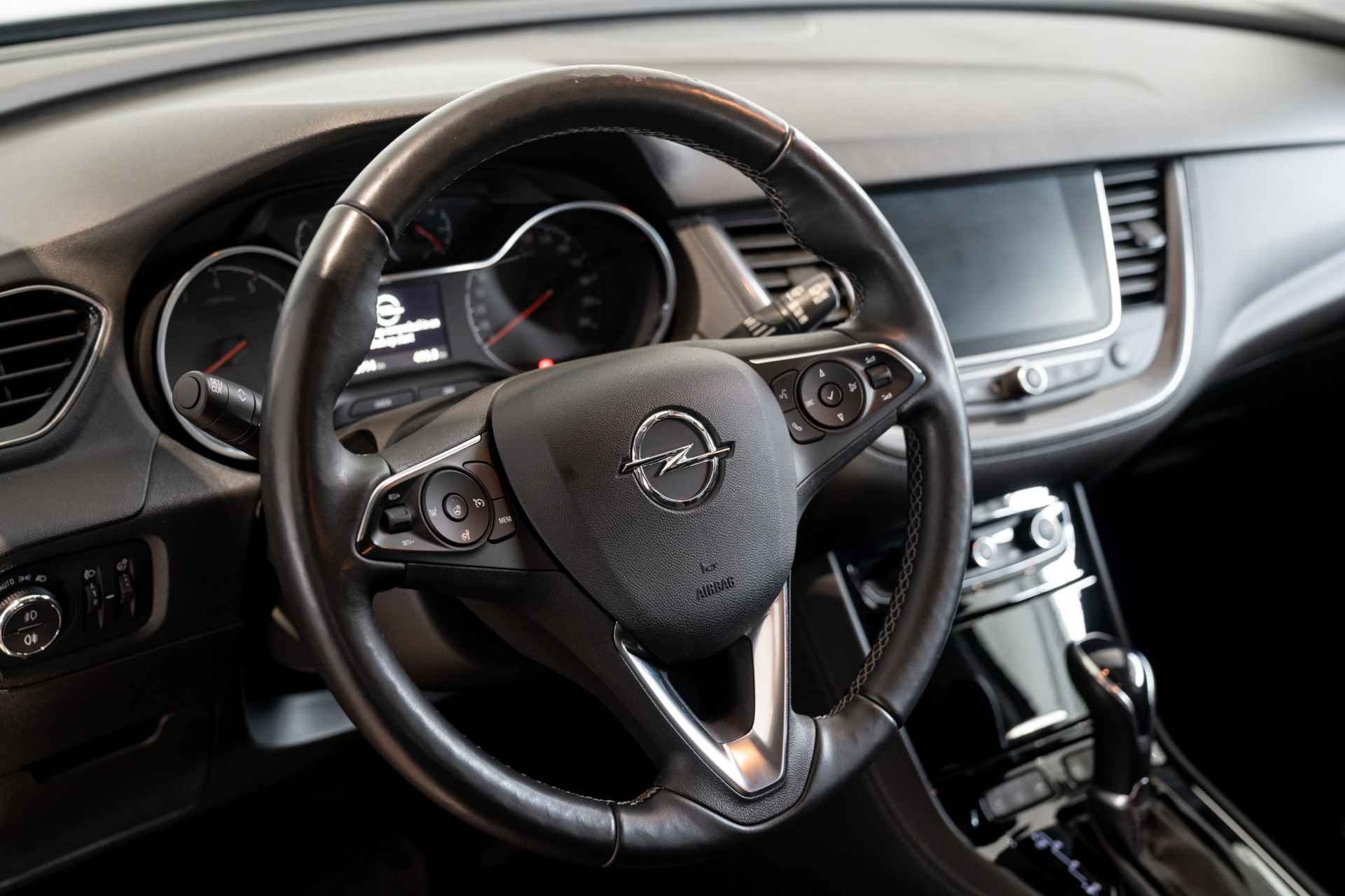 Opel Grandland X 1.2 Turbo Innovation | Automaat | Stoel & Stuurverwarming | Climate Controle | El. Achterklep | Dodehoek sensoren | - 16/41