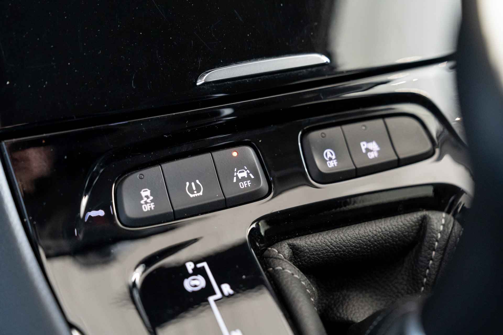 Opel Grandland X 1.2 Turbo Innovation | Automaat | Stoel & Stuurverwarming | Climate Controle | El. Achterklep | Dodehoek sensoren | - 28/41