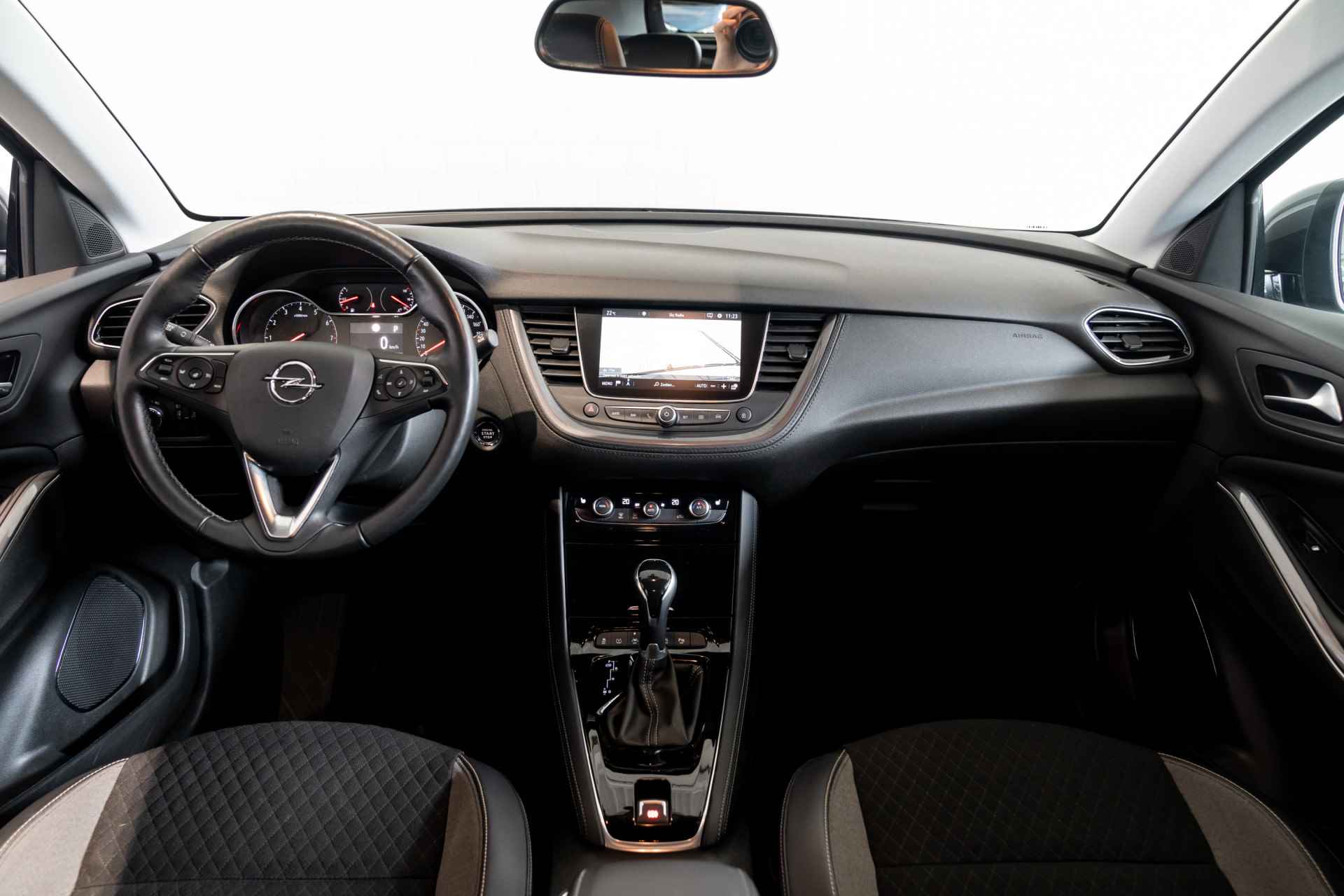 Opel Grandland X 1.2 Turbo Innovation | Automaat | Stoel & Stuurverwarming | Climate Controle | El. Achterklep | Dodehoek sensoren | - 38/41