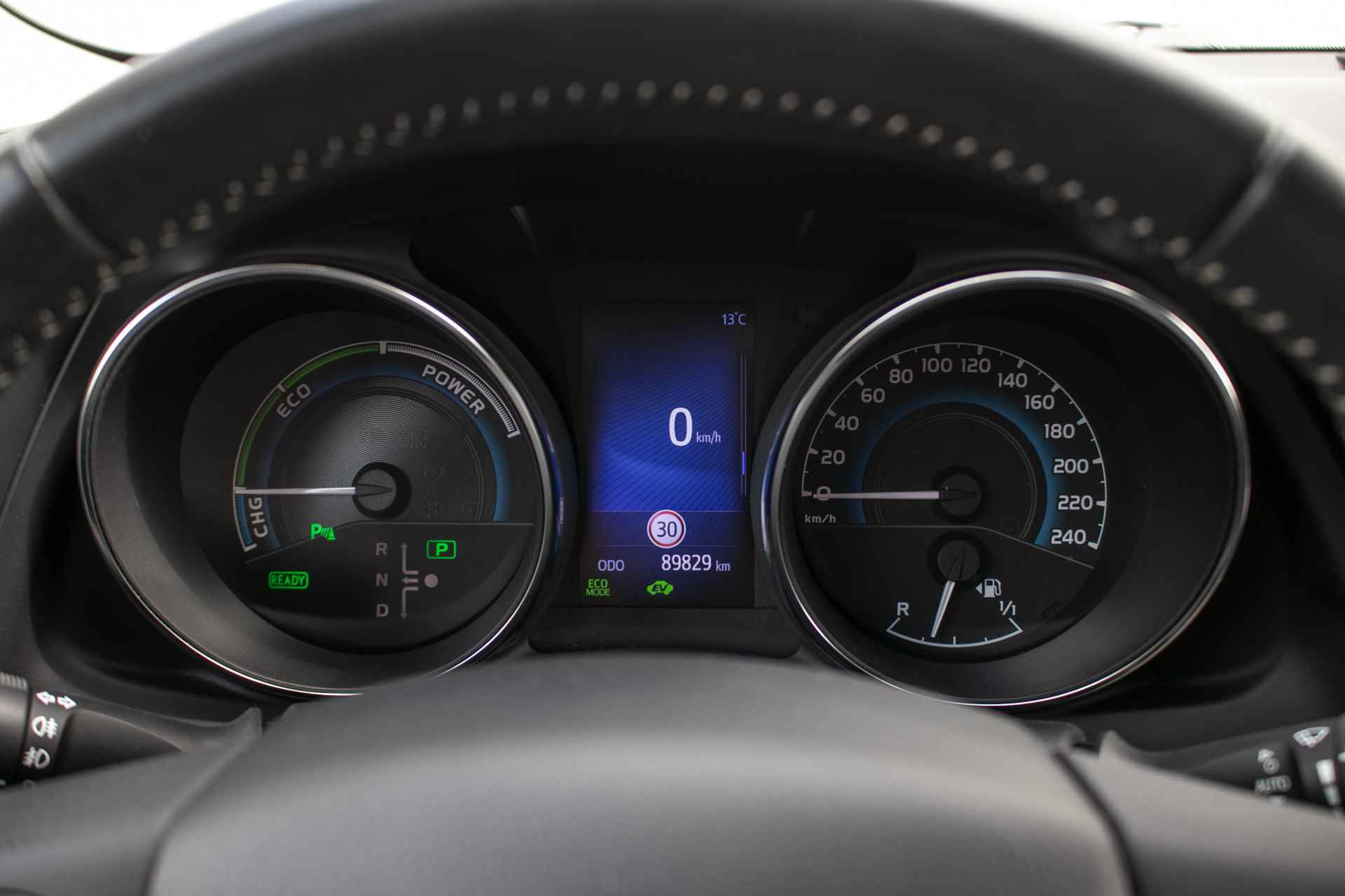 Toyota Auris Touring Sports 1.8 Hybrid Dynamic Ultimate - All-in rijklrprs | Navi | Stoelverw. | Cruise | Camera - 14/43