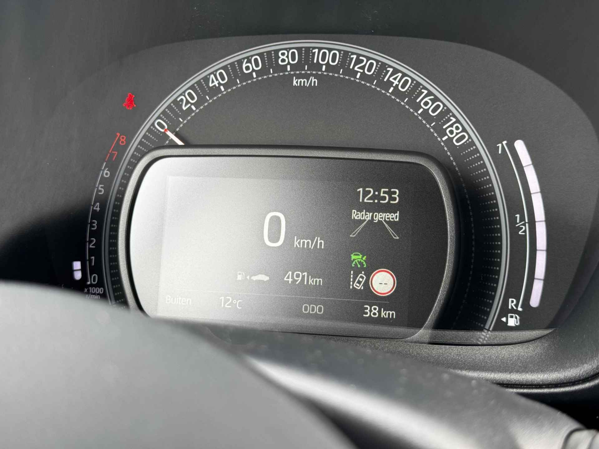 Toyota Aygo X 1.0 VVT-i Play Model 2024 - 13/31