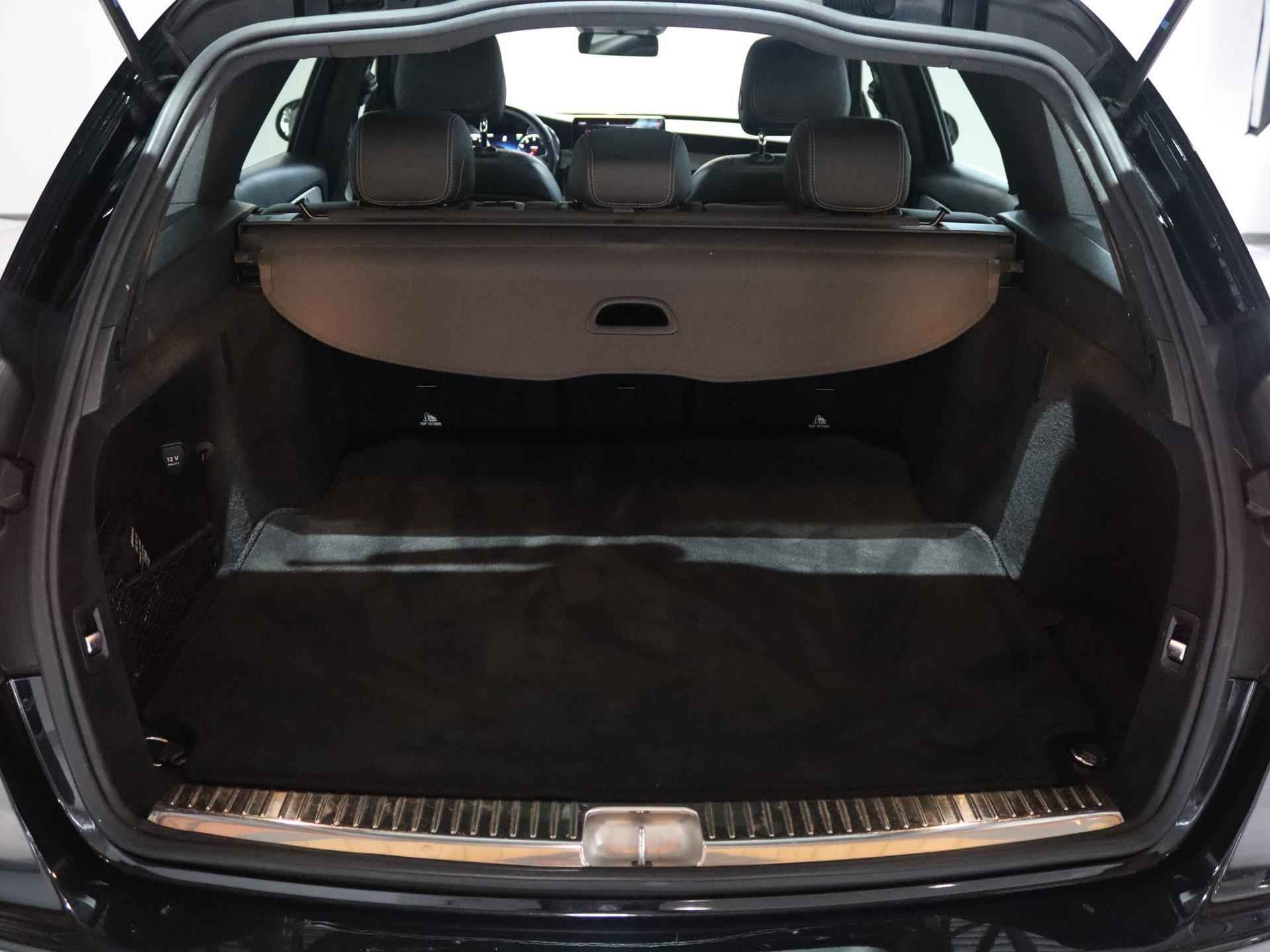 Mercedes-Benz C-klasse Estate 180 Business Solution AMG | Panoramadak | Digitaal Dashboard | Led-koplampen | Achteruitrijcamera | Apple carplay - 13/25