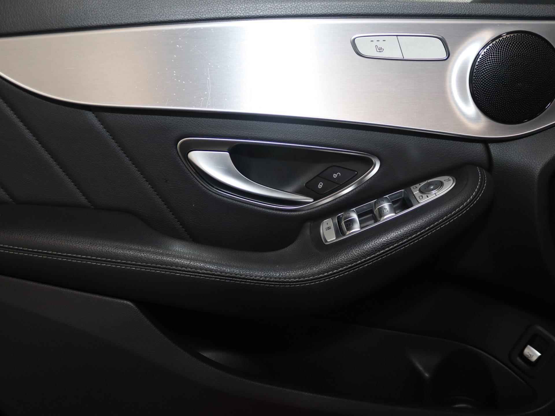 Mercedes-Benz C-klasse Estate 180 Business Solution AMG | Panoramadak | Digitaal Dashboard | Led-koplampen | Achteruitrijcamera | Apple carplay - 15/25