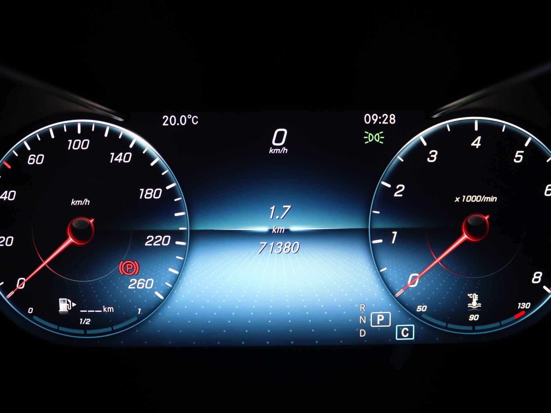 Mercedes-Benz C-klasse Estate 180 Business Solution AMG | Panoramadak | Digitaal Dashboard | Led-koplampen | Achteruitrijcamera | Apple carplay - 16/25