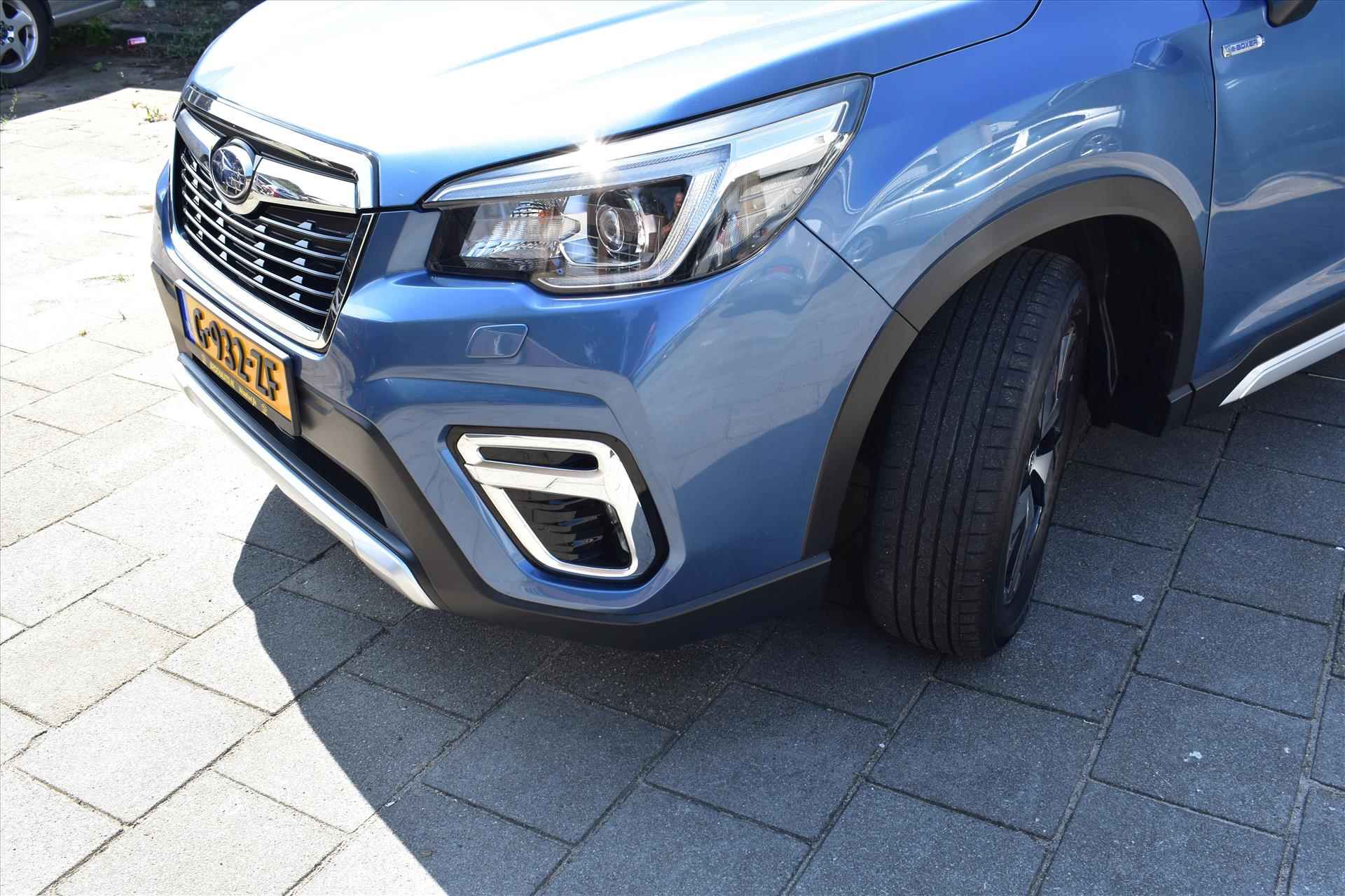 Subaru Forester 2.0i e-BOXER MHEV CVT First Edition - 3/52