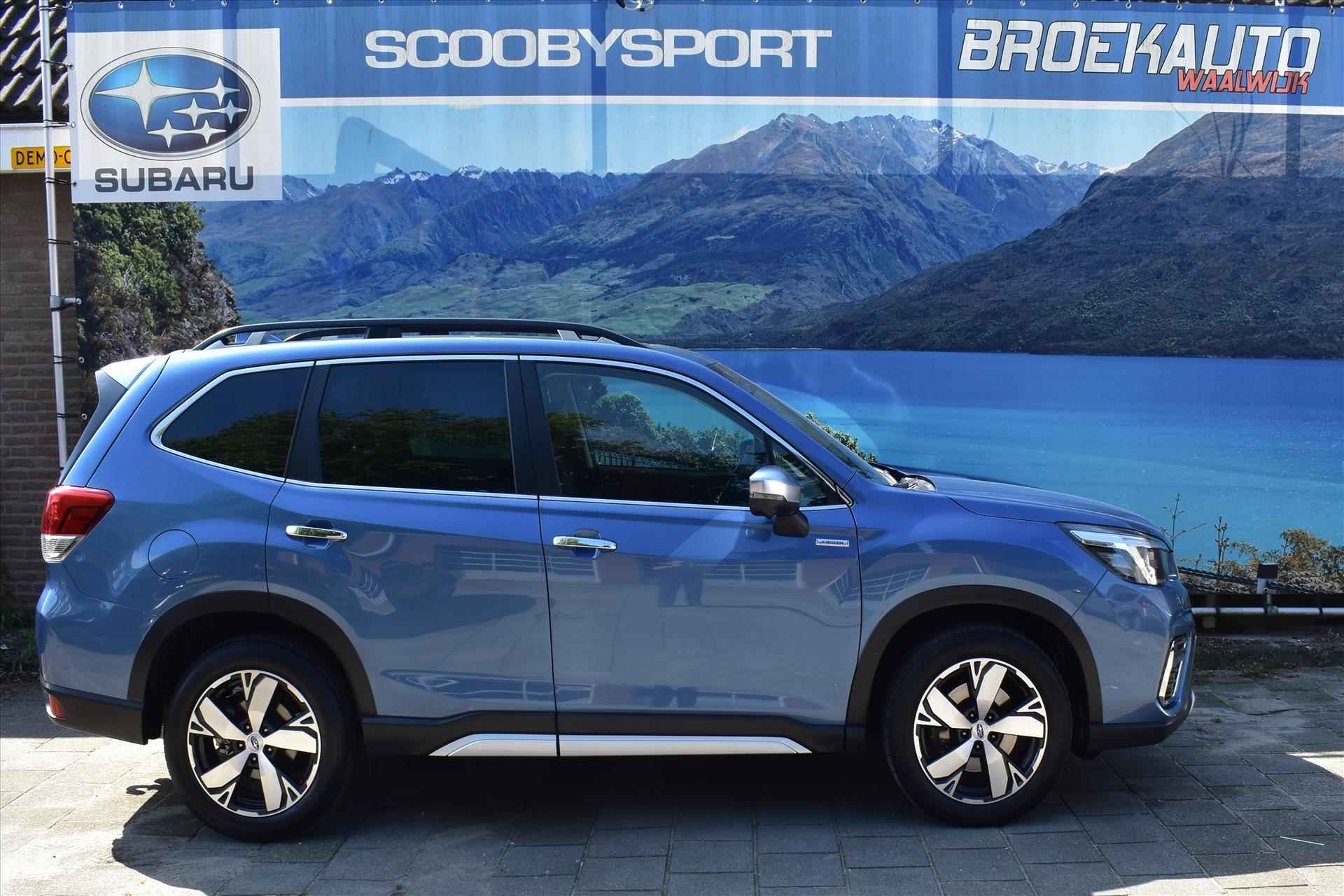 Subaru Forester 2.0i e-BOXER MHEV CVT First Edition - 35/52