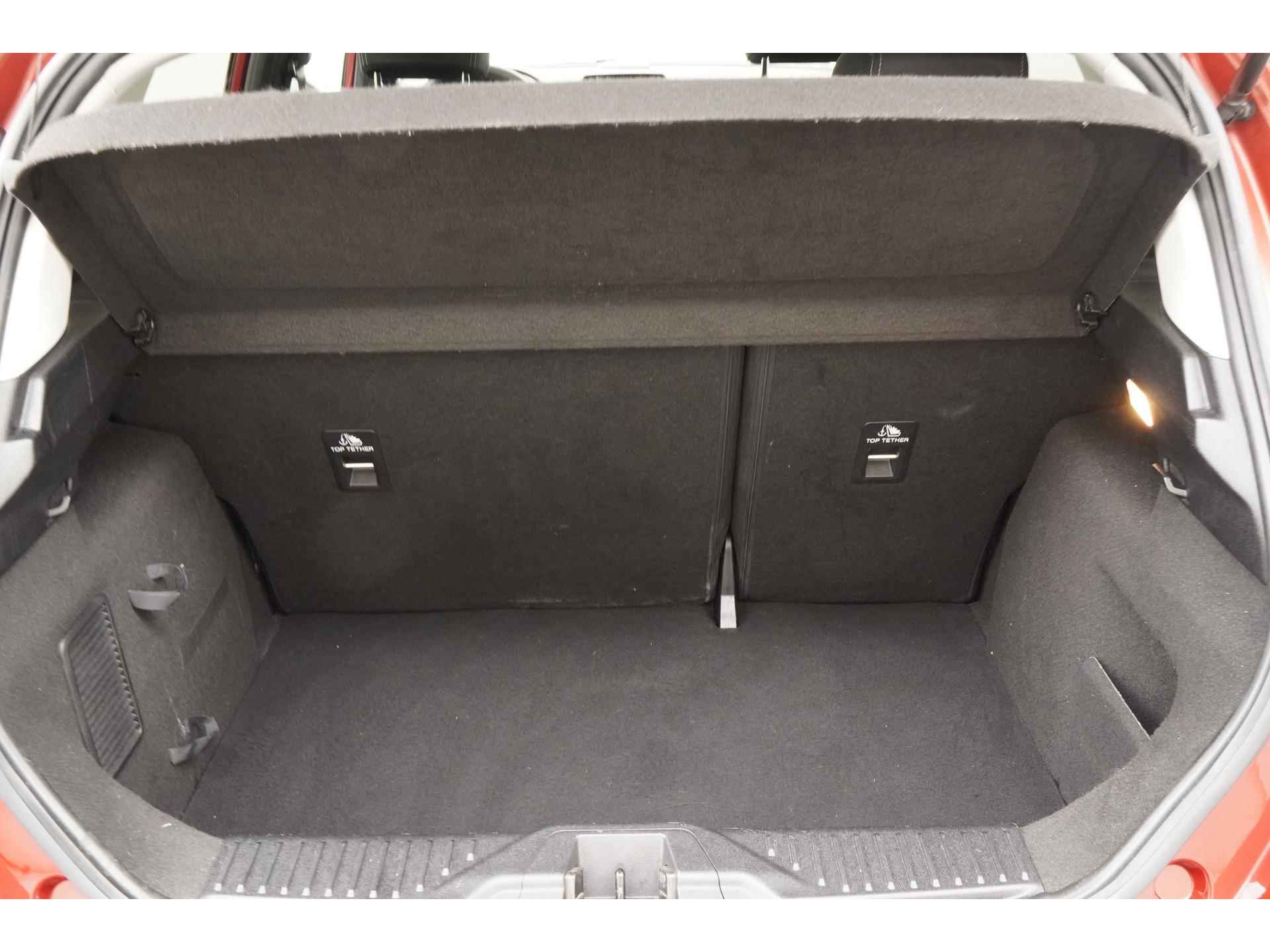 Ford Fiesta 1.0 EcoBoost Titanium Automaat | Panoramadak | Navigatie | Zondag Open! - 26/41