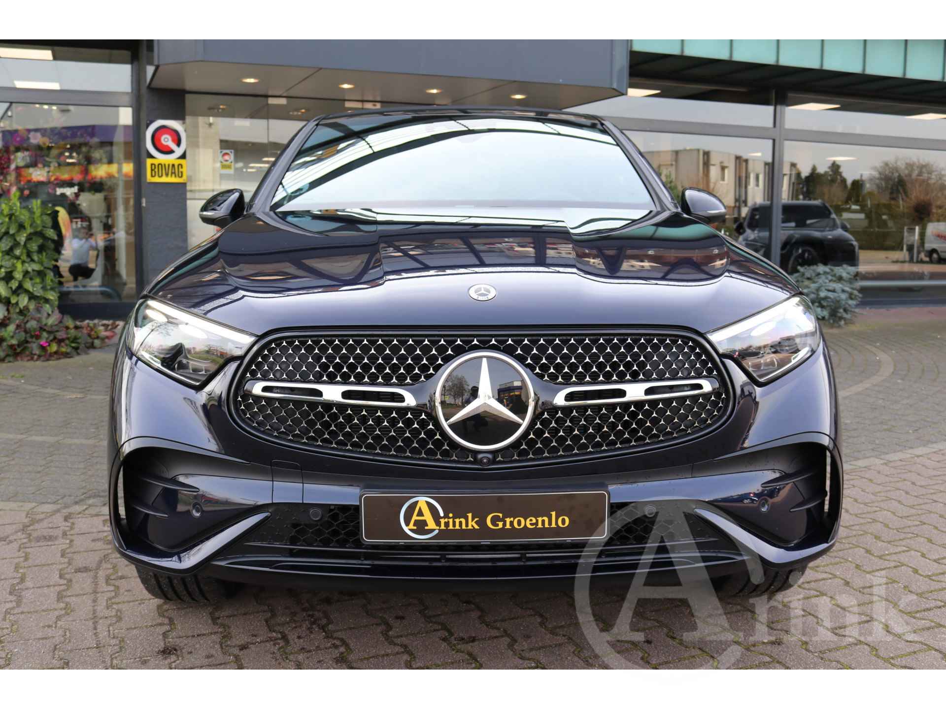 Mercedes-Benz GLC Coupé 400e 4MATIC AMG Line Premium pakket, Rijassistentiepakket plus, Trekhaak, 360 camera - 11/51