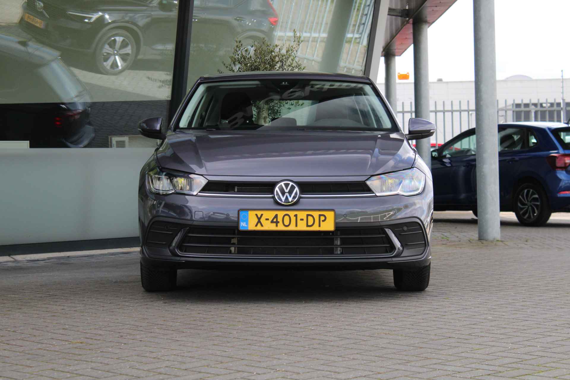 Volkswagen Polo 1.0 TSI Life | Automaat | Adaptive Cruise | 15 Inch lichtmetaal | Apple Carplay/Android Auto - 4/31