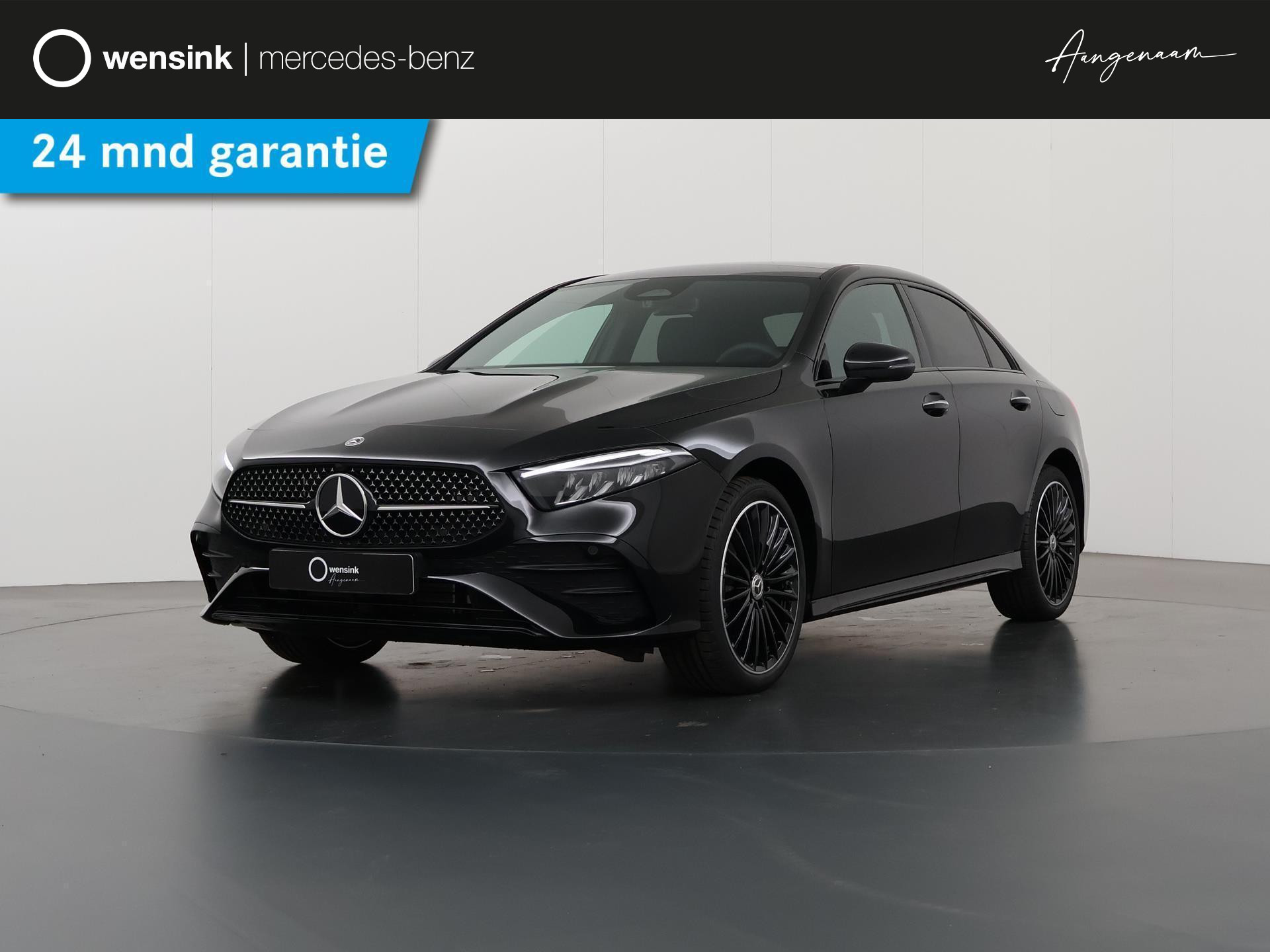 Mercedes-Benz A-klasse Limousine 250 e AMG NIGHT Star Edition | Panoramadak | Sfeerverlichting | Keyless Entry | 19" Multispaaks AMG velgen | Achteruitrijcamera |