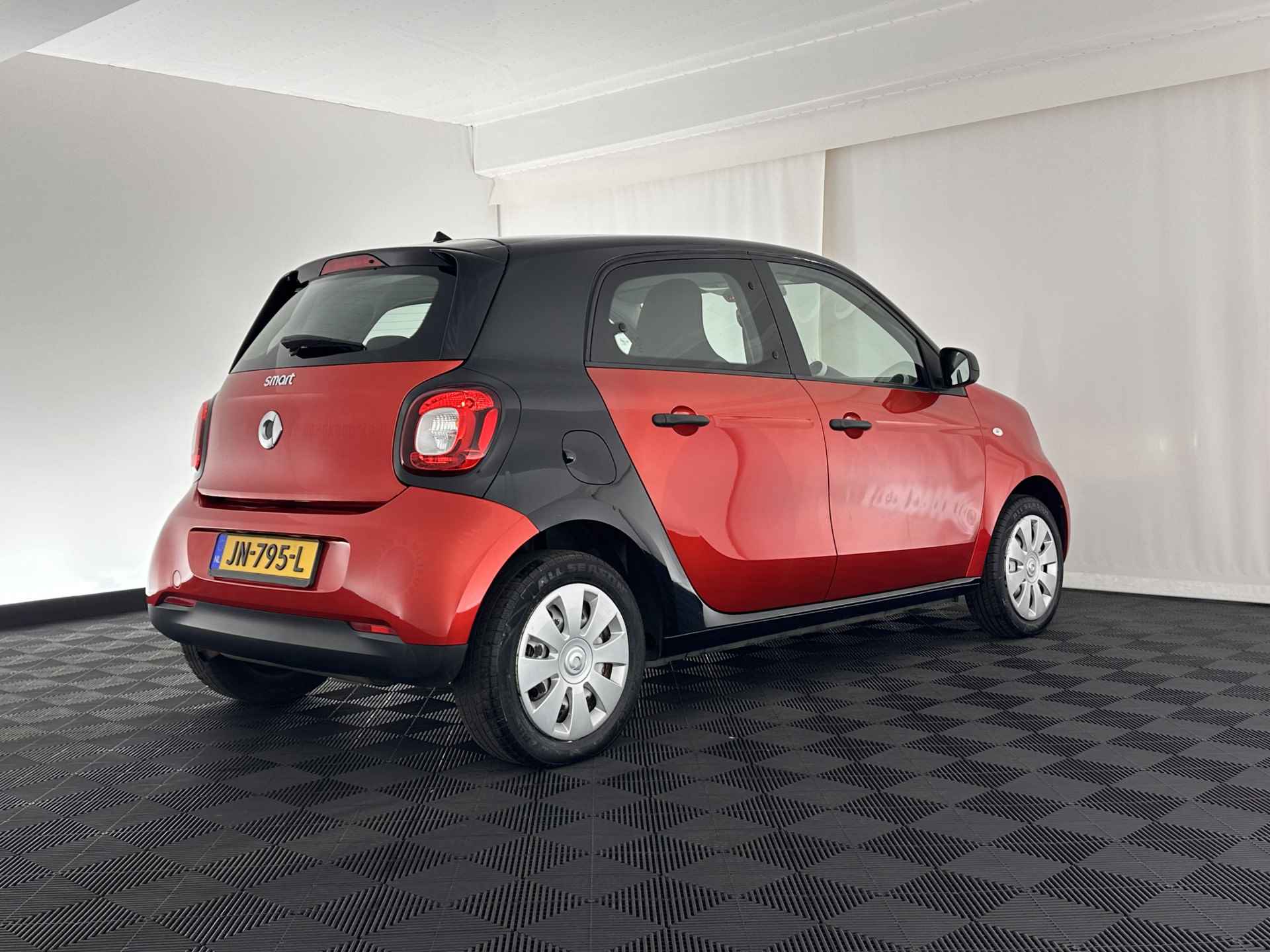 Smart Forfour 1.0 Pure Cool&Audio Pack *AIRCO | CRUISE | COMFORT-SEATS* - 6/28