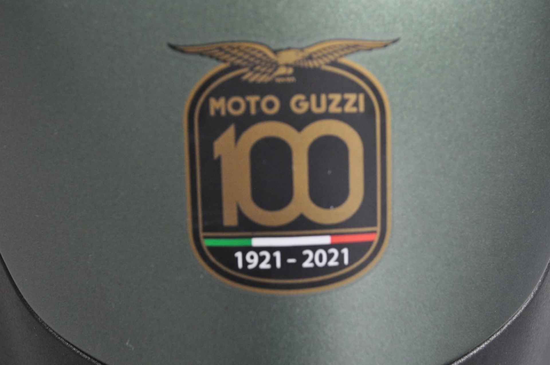 MOTO GUZZI V 85 Tt CENTENARIO   1921-2021 - 21/22