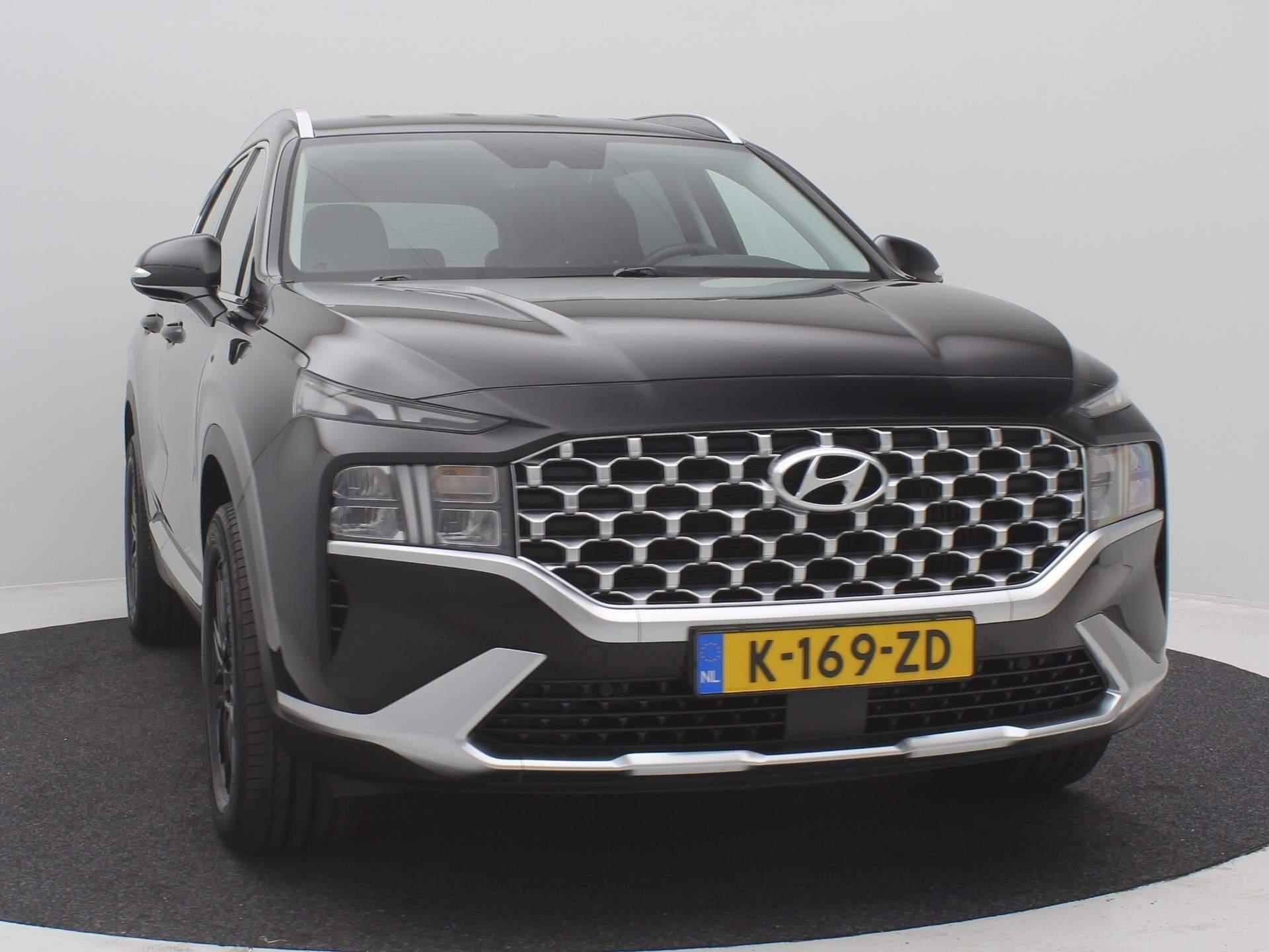 Hyundai Santa Fe 1.6 T-GDI HEV Comfort Smart 7-Persoons / Trekhaak / Lederen bekleding / 7-persoons / Dealer onderhouden / LMV / Adaptieve Cruise Control / Navigatie / - 19/69