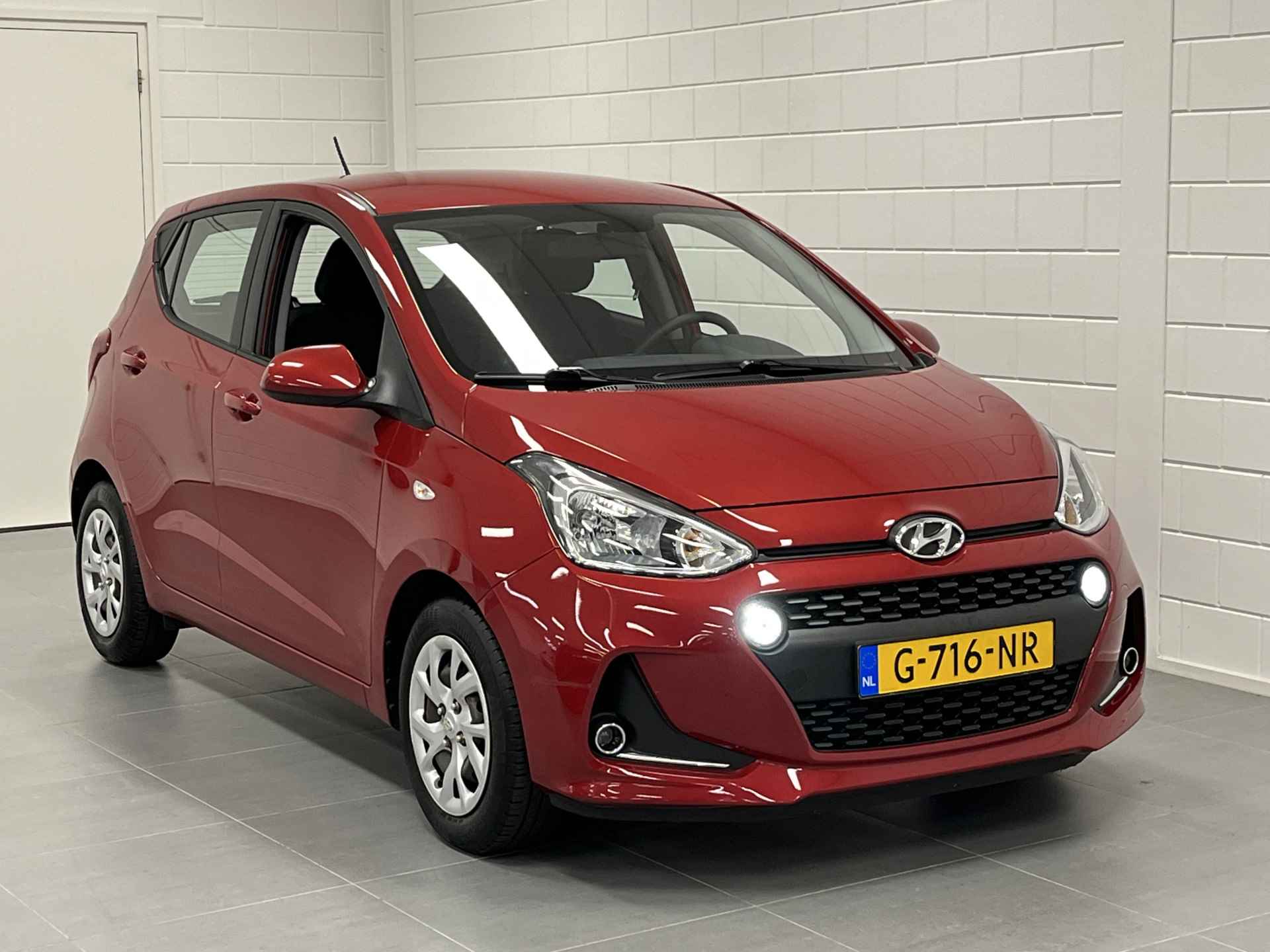 Hyundai i10 1.0i Comfort RADIO / USB | AIRCO | ZUINIGE AUTO MET LAGE KMSTAND! - 10/37