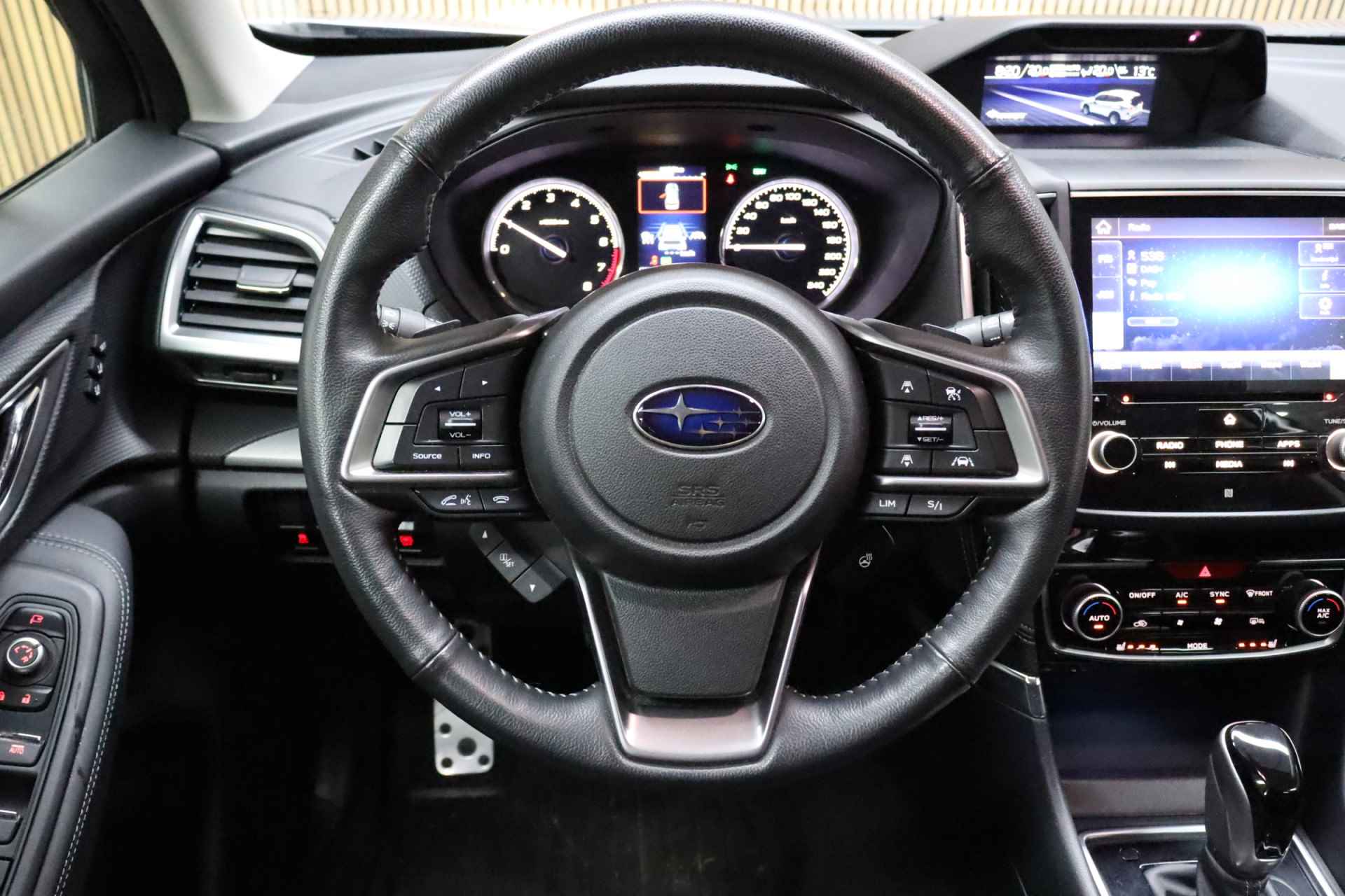 Subaru Forester 2.0i e-BOXER Luxury | Cruise adaptief | Apple Carplay Android Navigatie | Keyless - 14/35