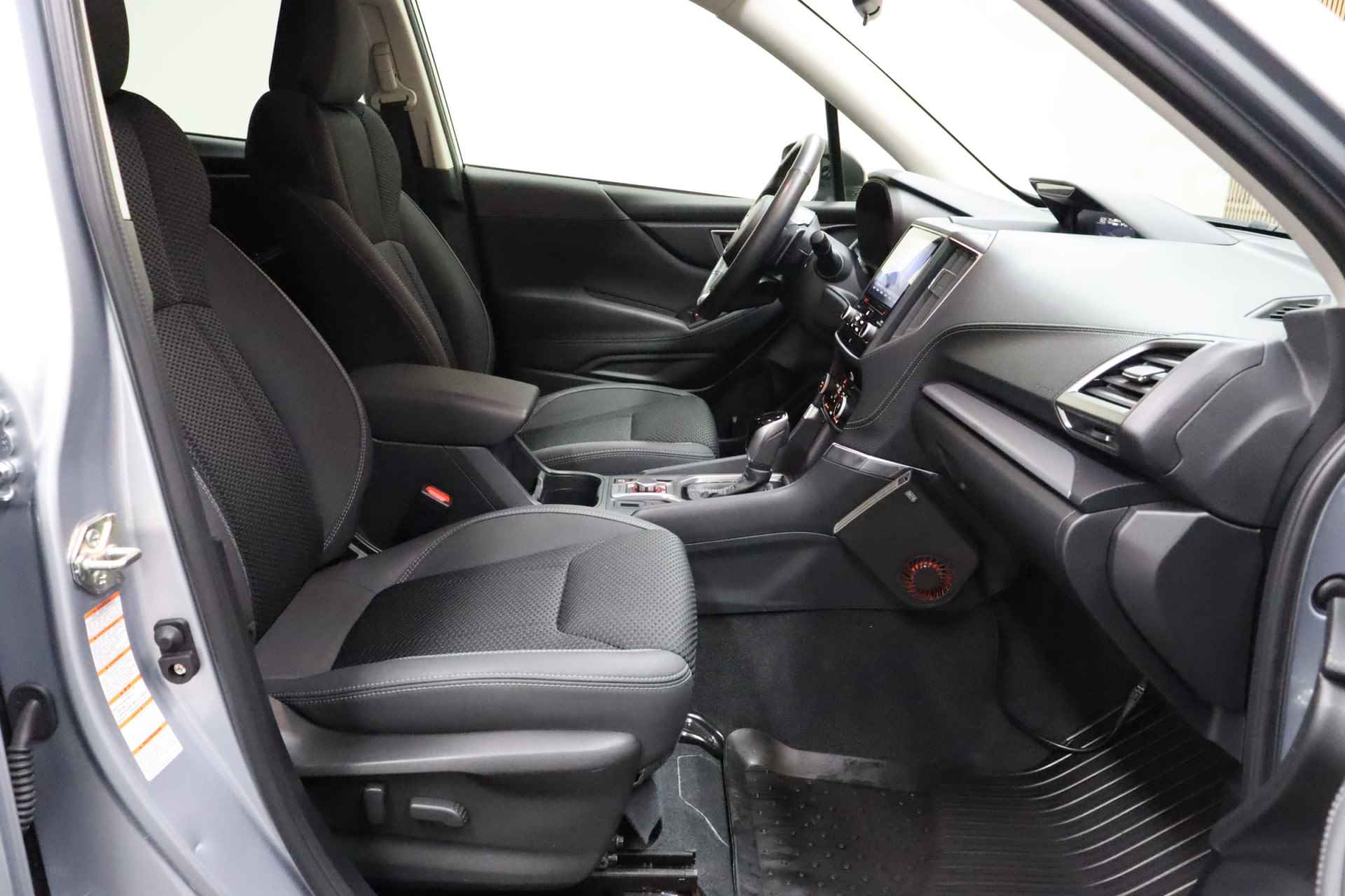 Subaru Forester 2.0i e-BOXER Luxury | Cruise adaptief | Apple Carplay Android Navigatie | Keyless - 33/35