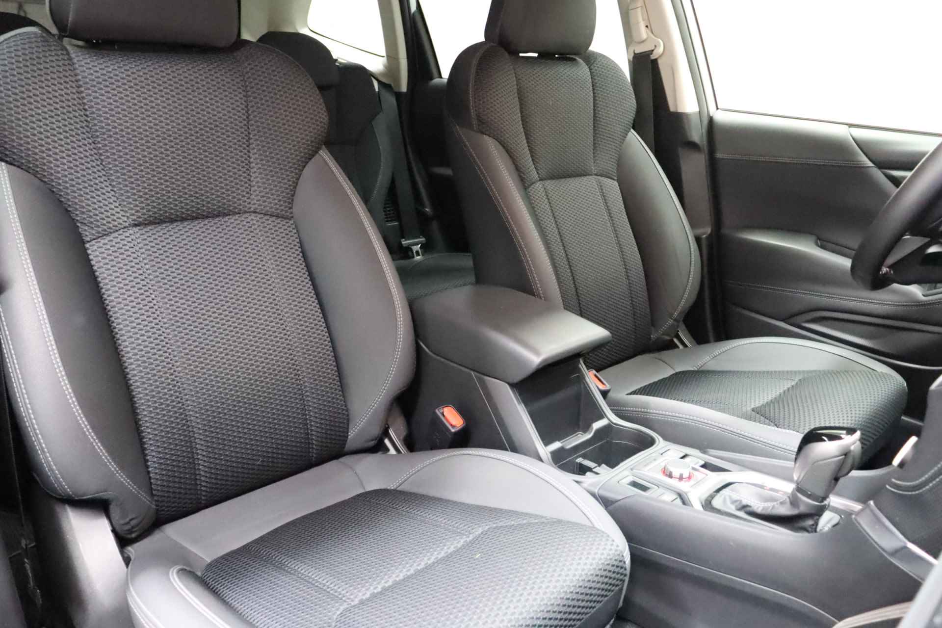 Subaru Forester 2.0i e-BOXER Luxury | Cruise adaptief | Apple Carplay Android Navigatie | Keyless - 34/35