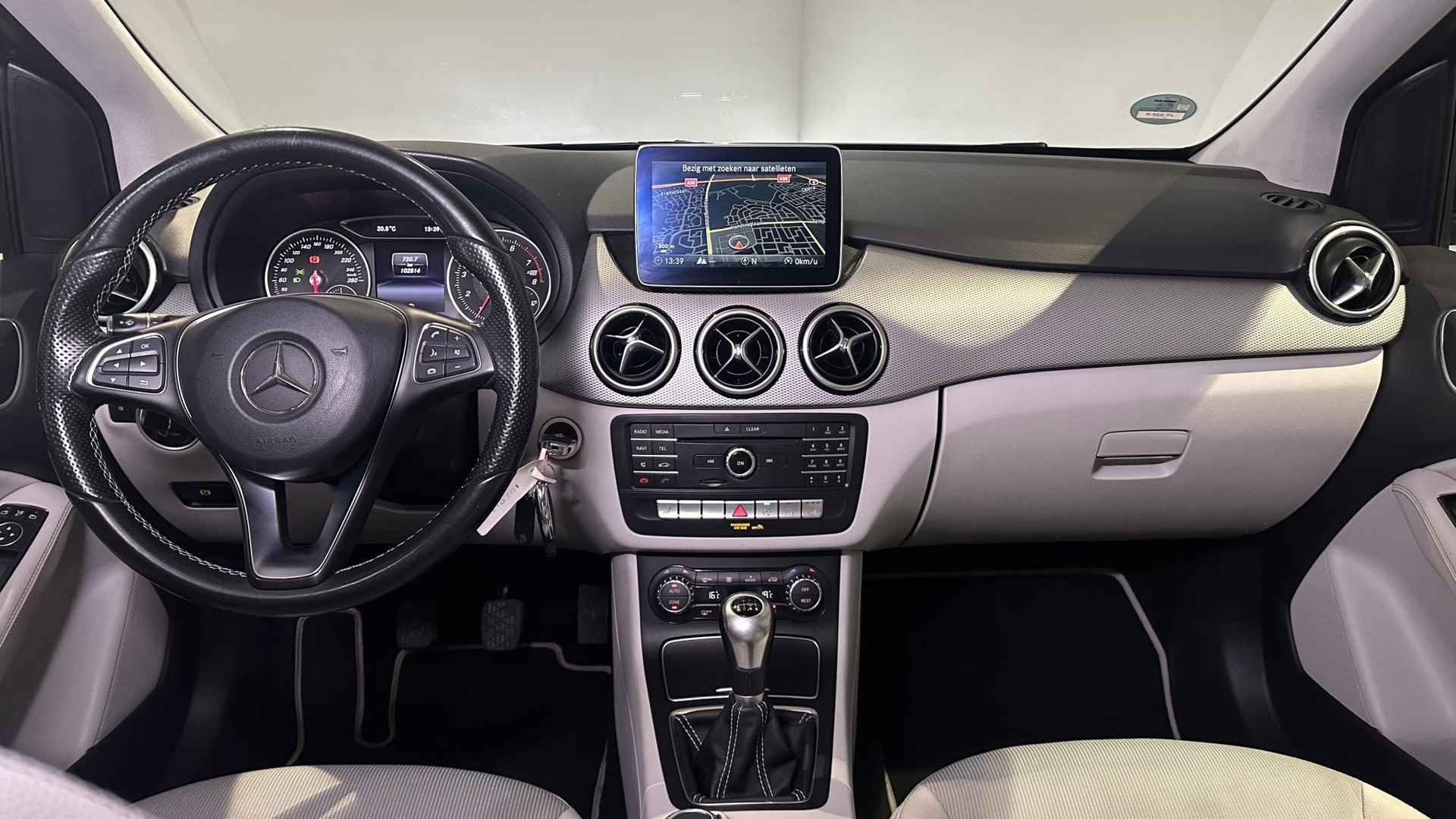 Mercedes-Benz B-klasse 180 Ambition | Navigatie | LED Koplampen | Stoelverwarming | Parkeersensoren | Climate Control | - 4/30