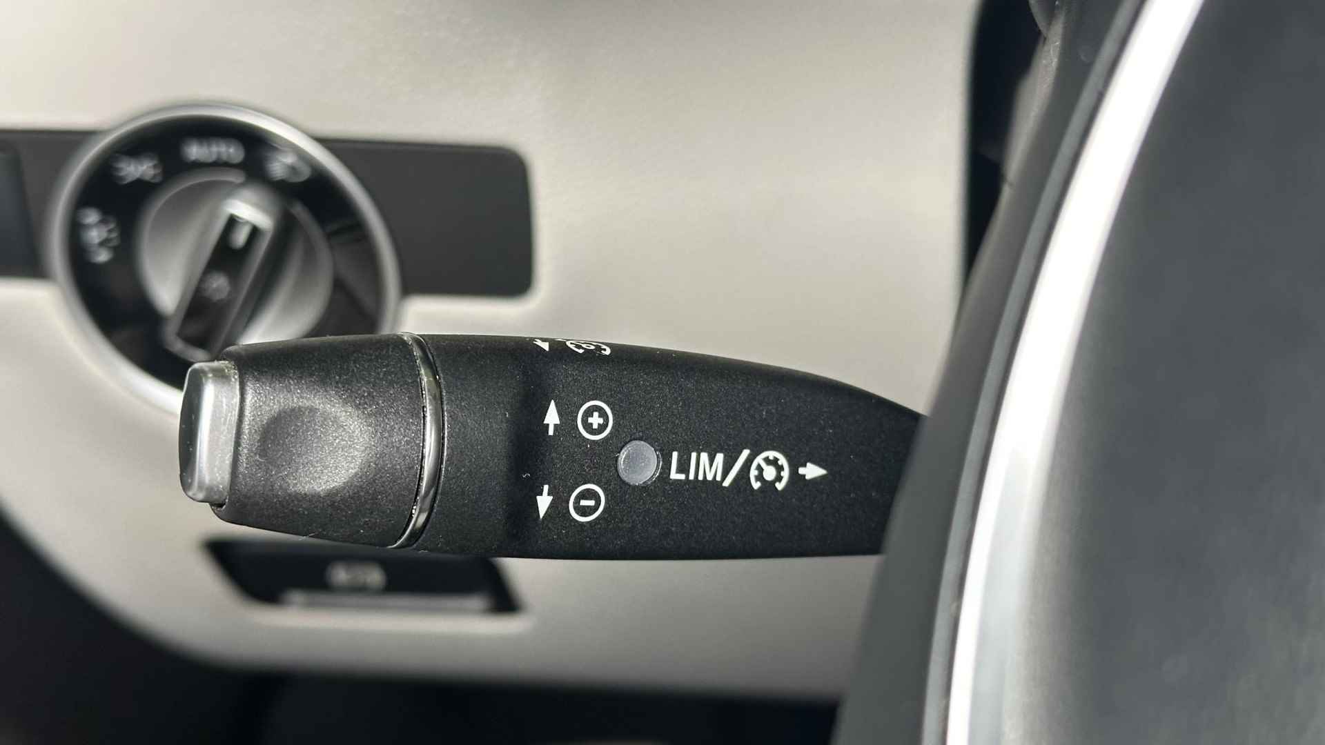 Mercedes-Benz B-klasse 180 Ambition | Navigatie | LED Koplampen | Stoelverwarming | Parkeersensoren | Climate Control | - 23/30