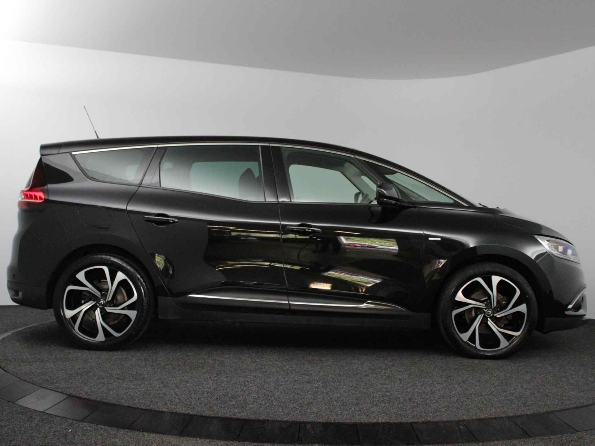 Renault Grand Scénic 1.3 TCe 159 EDC Bose 5p. Clima/Navi/Trekhaak 1800KG - 41/52