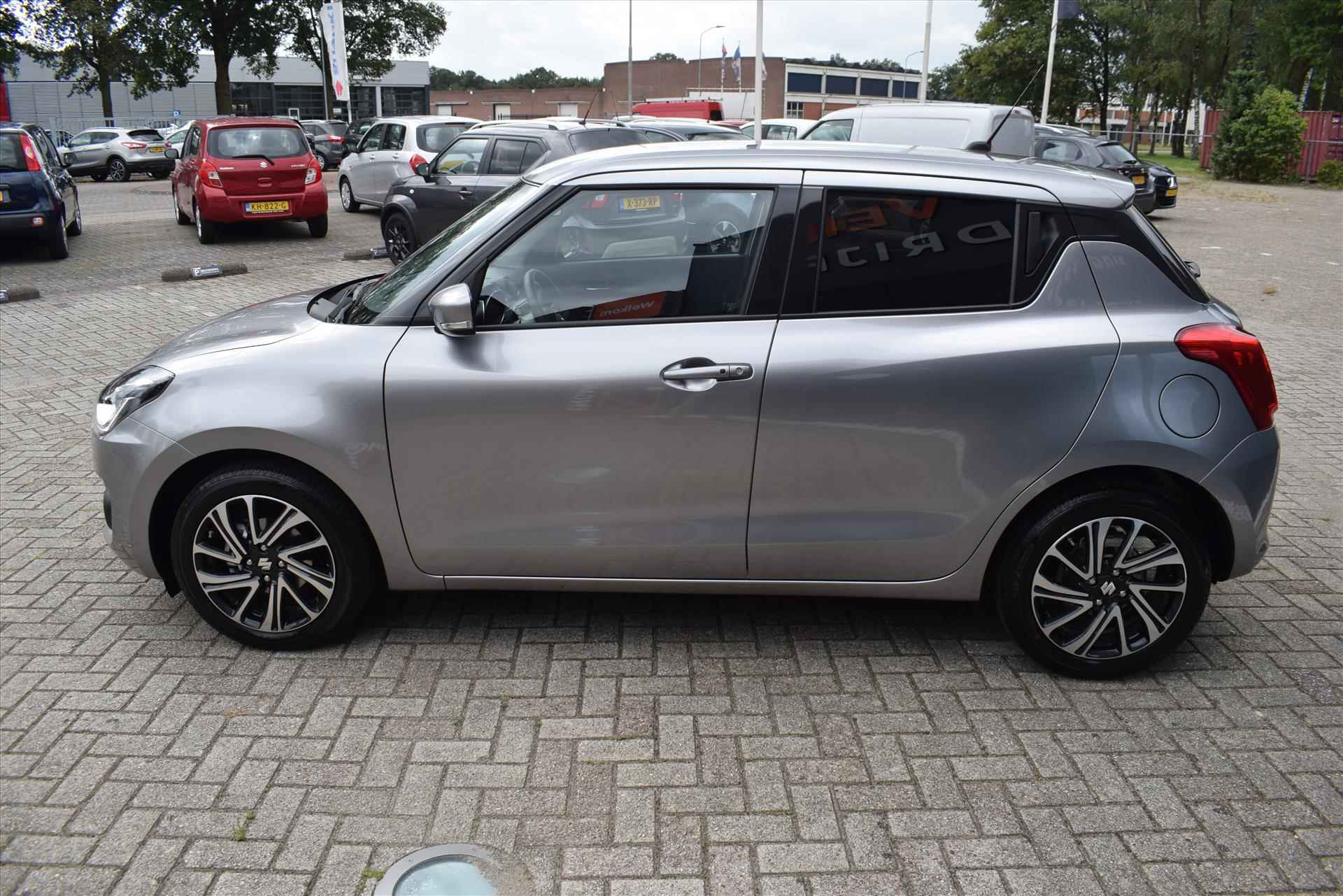 SUZUKI Swift 1.2 DualJet 83pk Smart Hybrid Style - 6/30