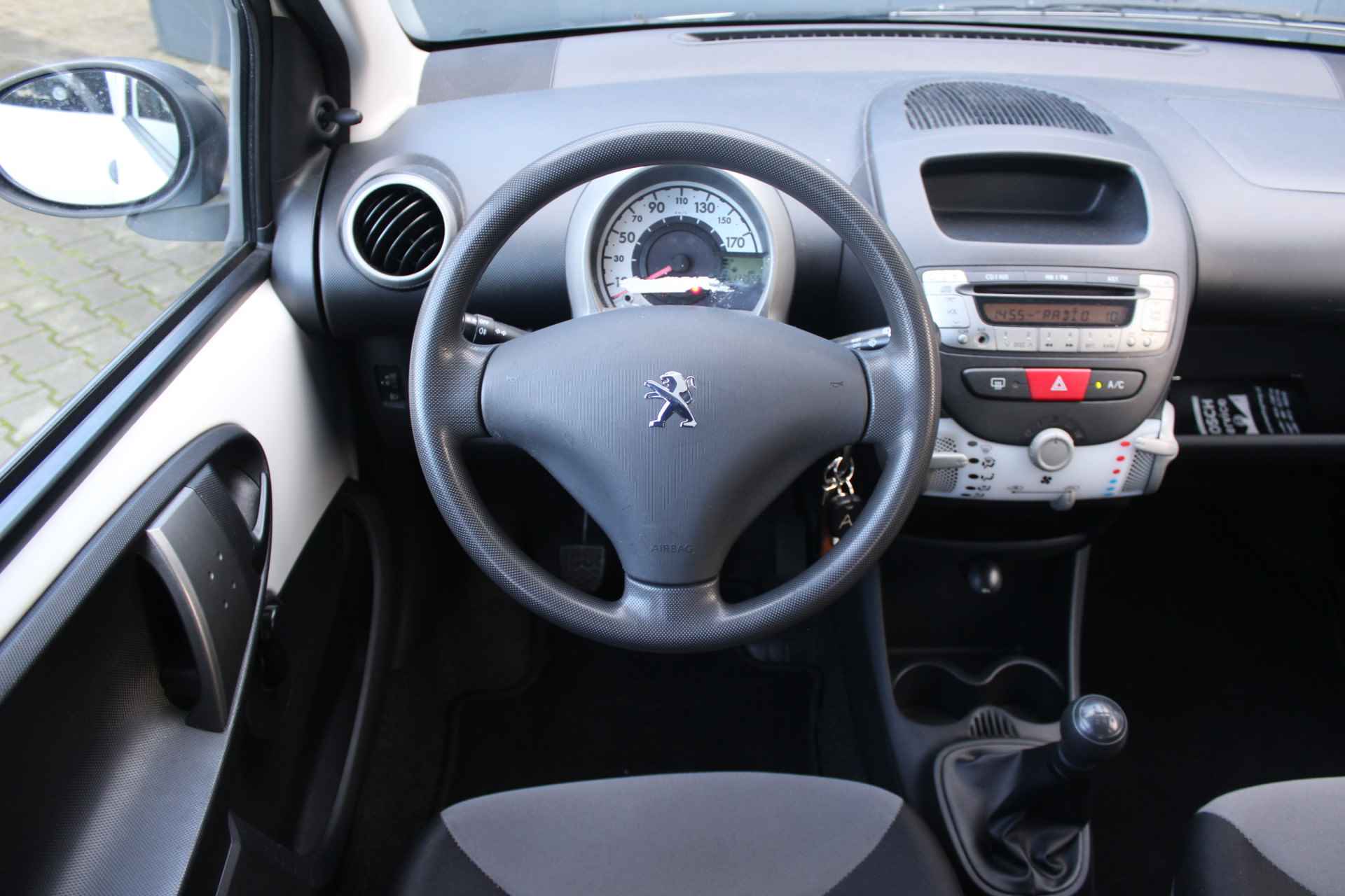 Peugeot 107 1.0 Access Accent | incl. 12 maanden garantie | 5 deurs | Airco | Radio CD | Stuurbekrachtiging | - 13/33