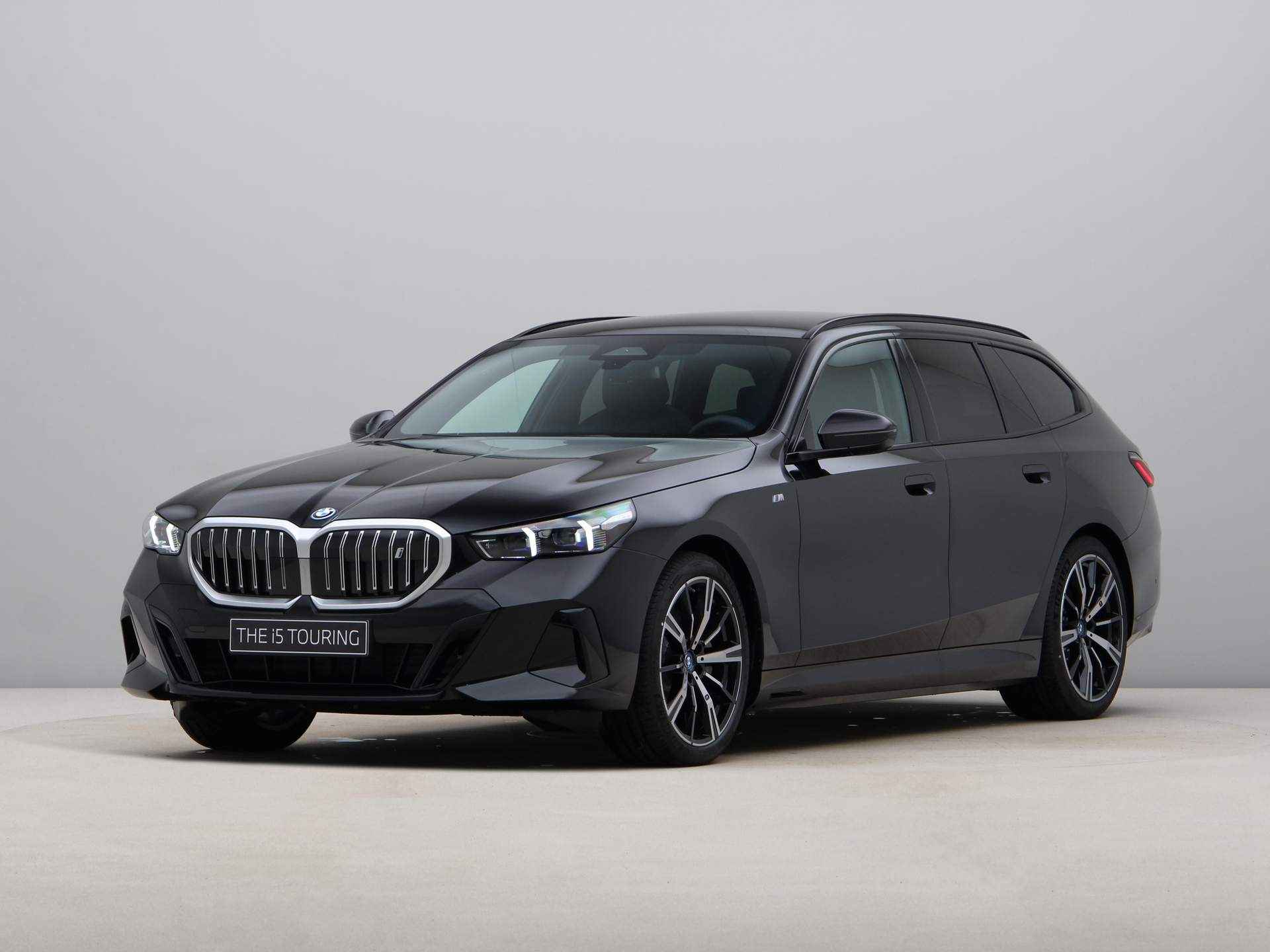 BMW i5 Touring eDrive40 84 kWh - 1/29