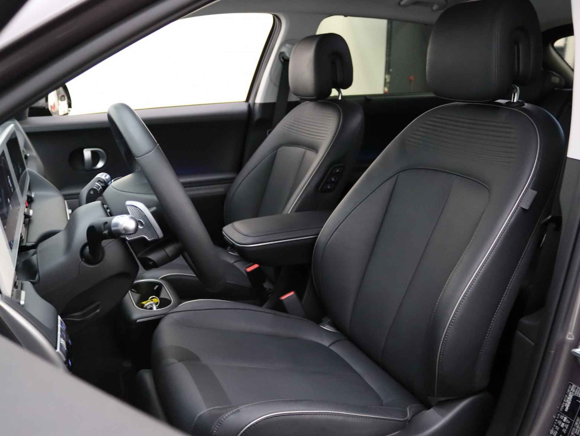 Hyundai IONIQ 5 77 kWh 4WD Lounge - 14/46