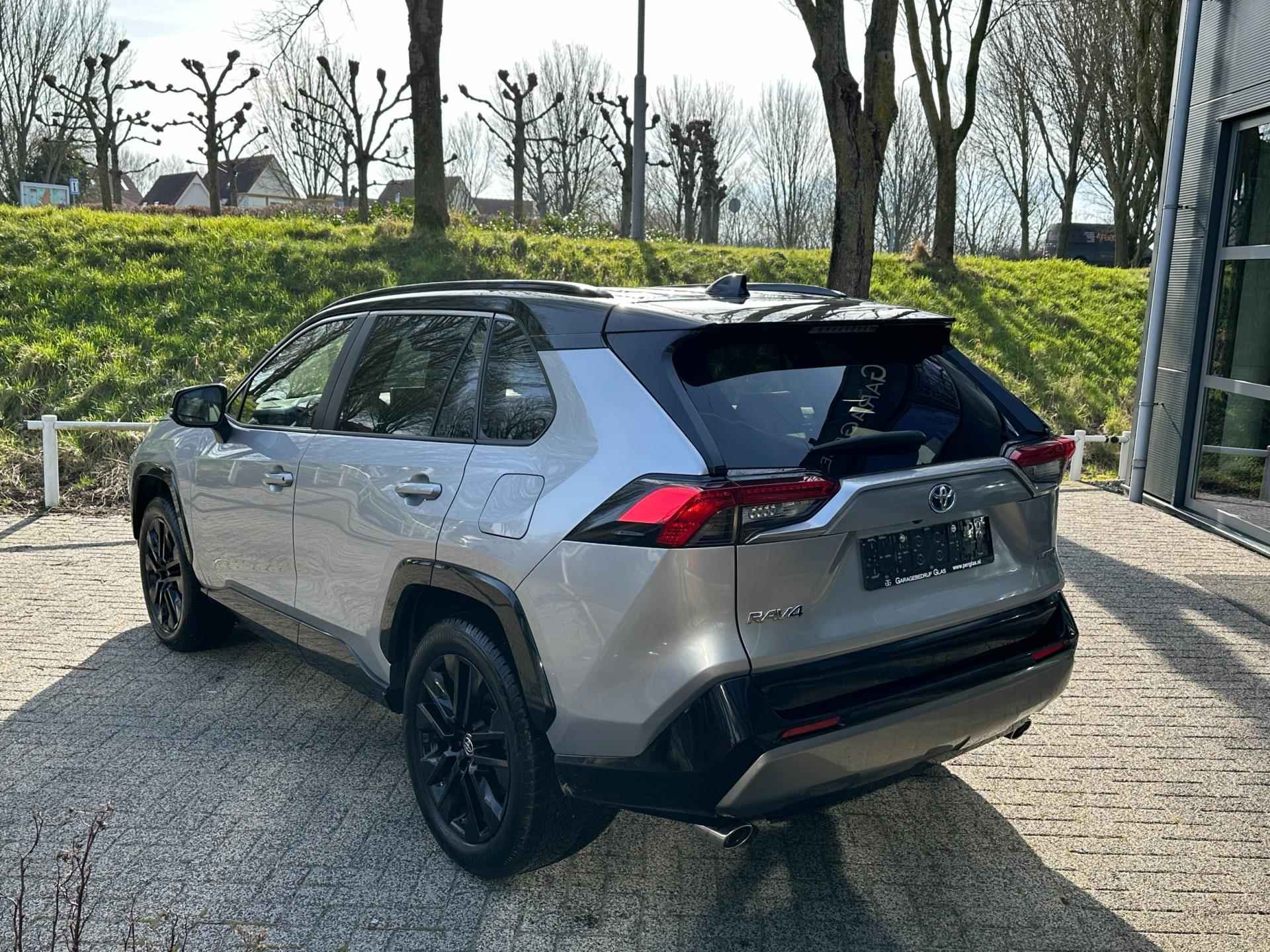 Toyota RAV4 2.5 Hybrid Style camera - 4/36