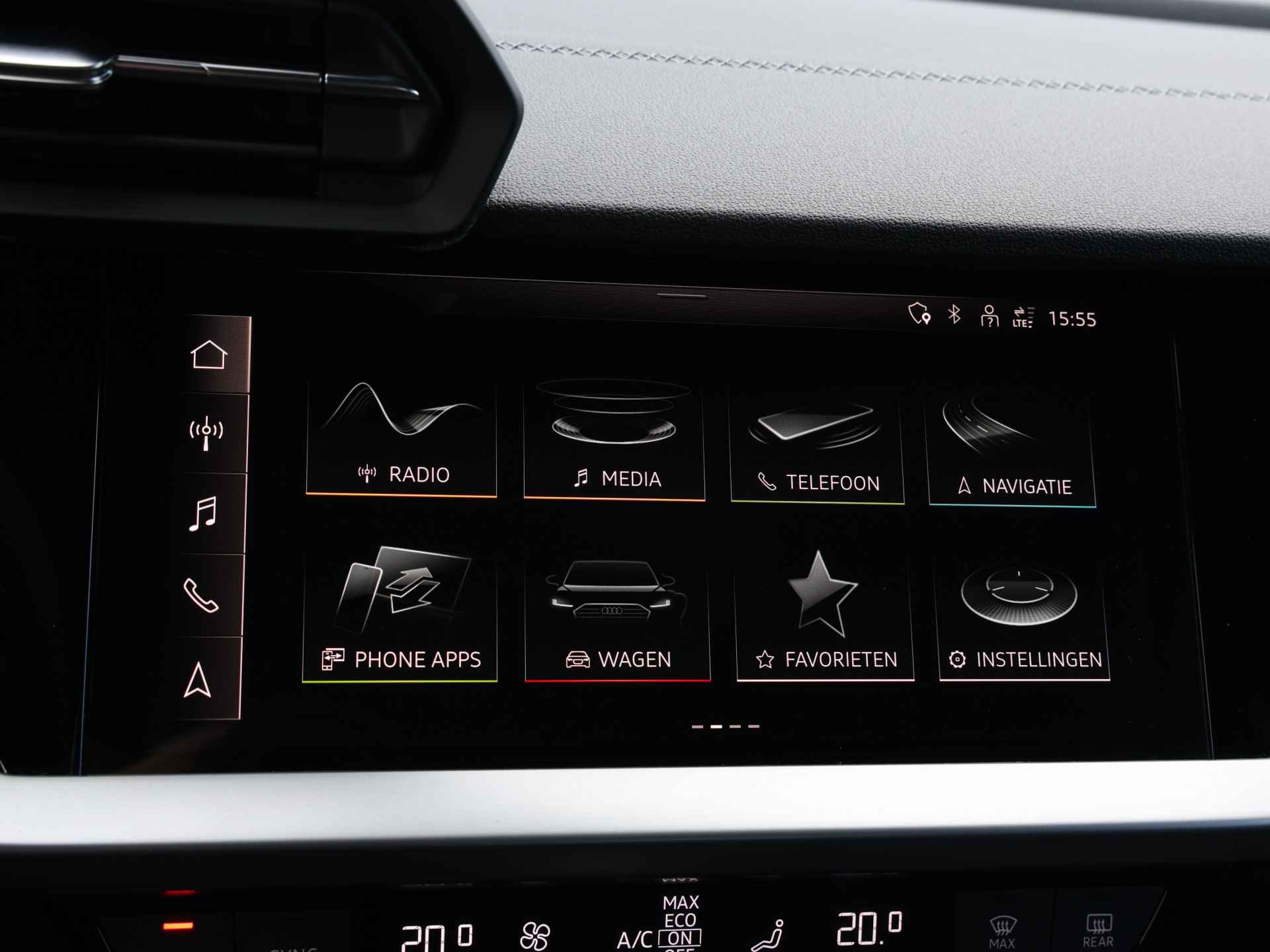 Audi A3 Sportback 40 TFSI e S edition 204pk | Panoramadak | Keyless | 18" Velgen | Stoelverwarming | Adaptive Cruise - 34/49