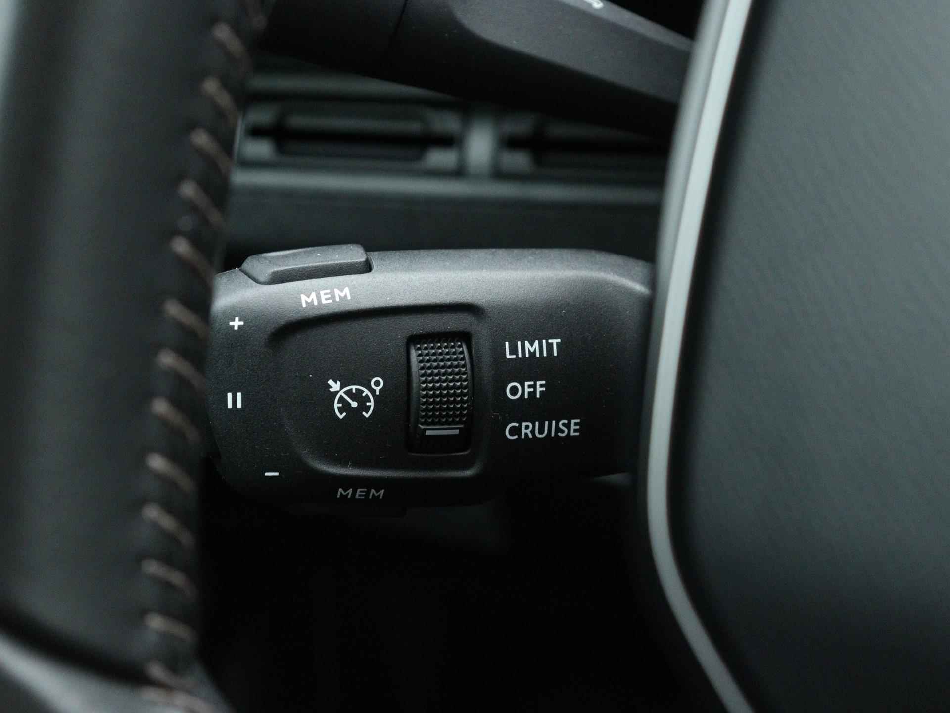 Peugeot 3008 Blue Lease Active 130pk | Navigatie | Camera | Climate Control | Licht Metalen Velgen 17" | Keyless Start - 26/38