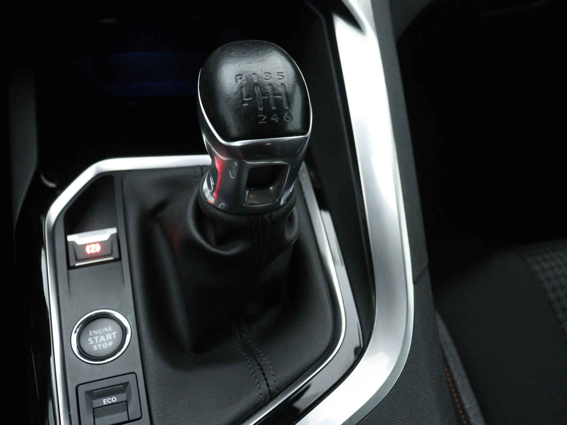 Peugeot 3008 Blue Lease Active 130pk | Navigatie | Camera | Climate Control | Licht Metalen Velgen 17" | Keyless Start - 27/38