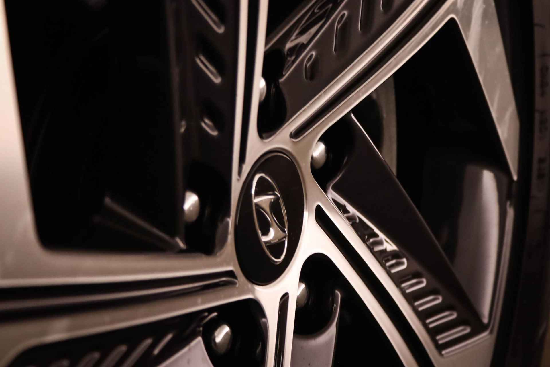 Hyundai Tucson 1.6 T-GDI PHEV Comfort Smart 4WD | LED | LEDER | STOELKOELING | STUURWIELVERWARMING | CAMERA | 19" | DEALER ONDERHOUDEN - 23/54