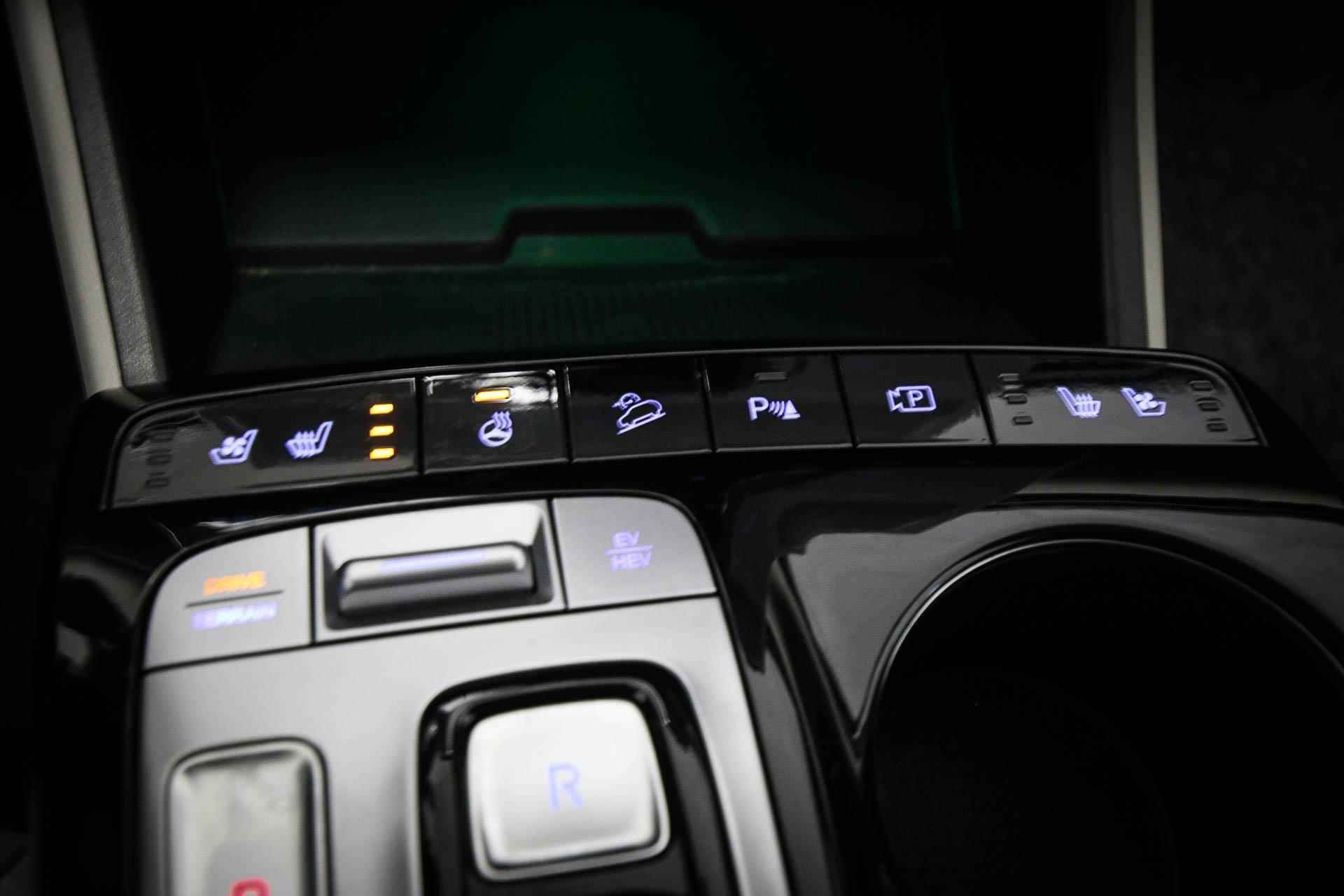 Hyundai Tucson 1.6 T-GDI PHEV Comfort Smart 4WD | LED | LEDER | STOELKOELING | STUURWIELVERWARMING | CAMERA | 19" | DEALER ONDERHOUDEN - 38/54