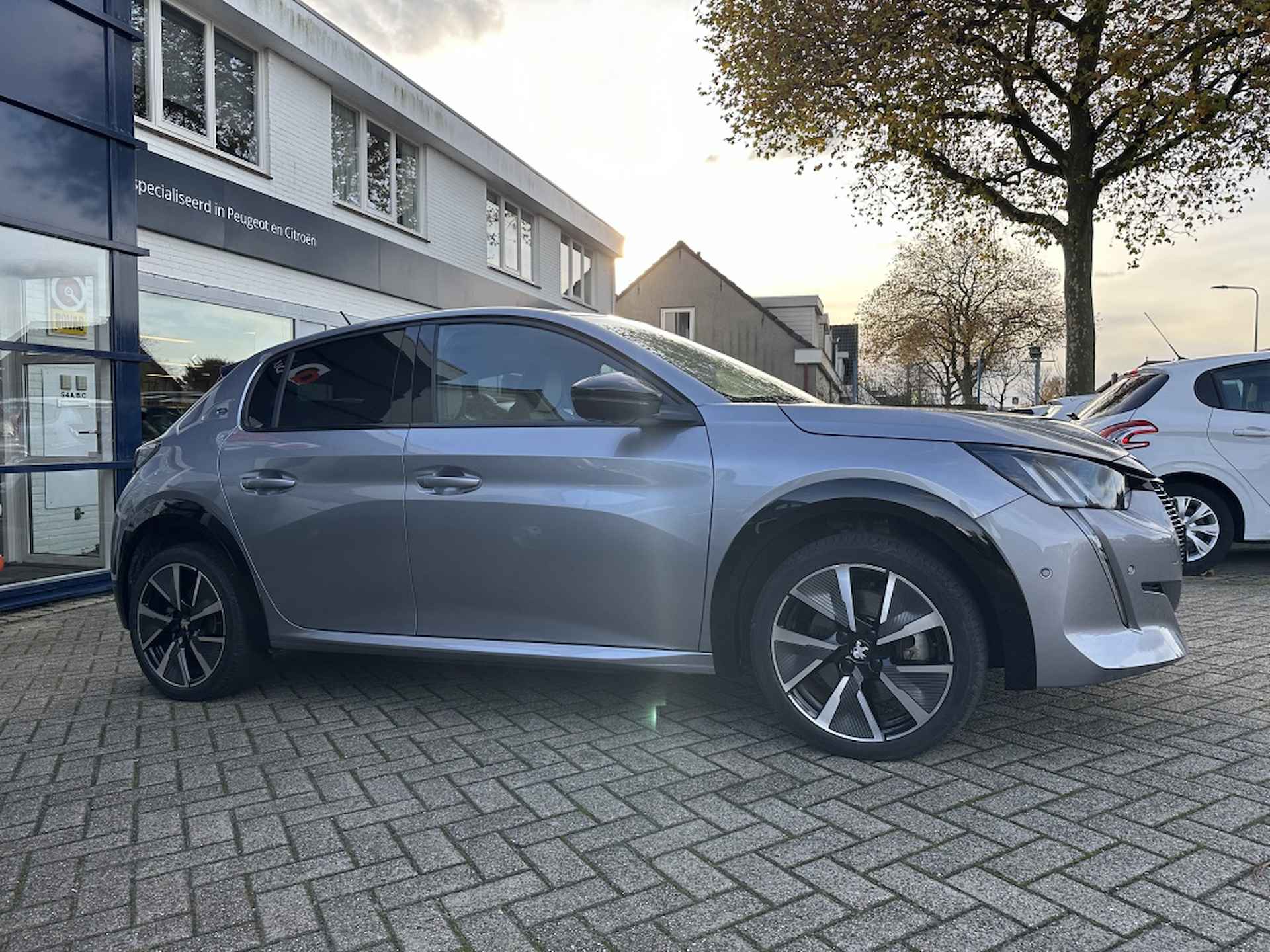 Peugeot e-208 EV GT Pack 50 kWh | Eerste eigenaar | - 5/33