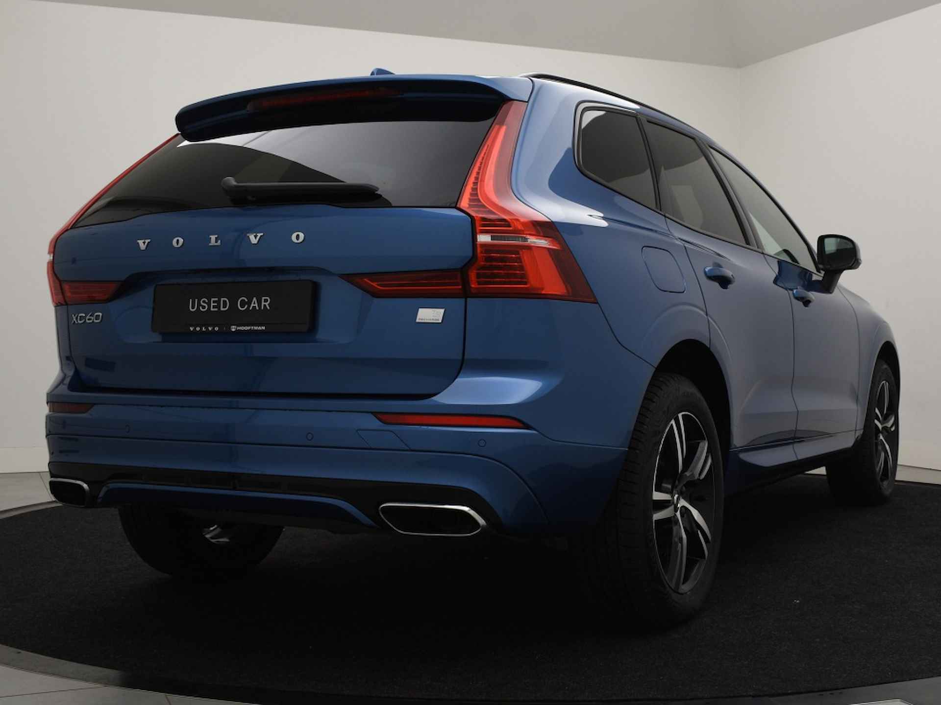 Volvo XC60 T5 AWD AUT(8) R-DESIGN SCHUIFDAK MASSAGE-STOELEN DAB+ ACC BLIS - 4/39