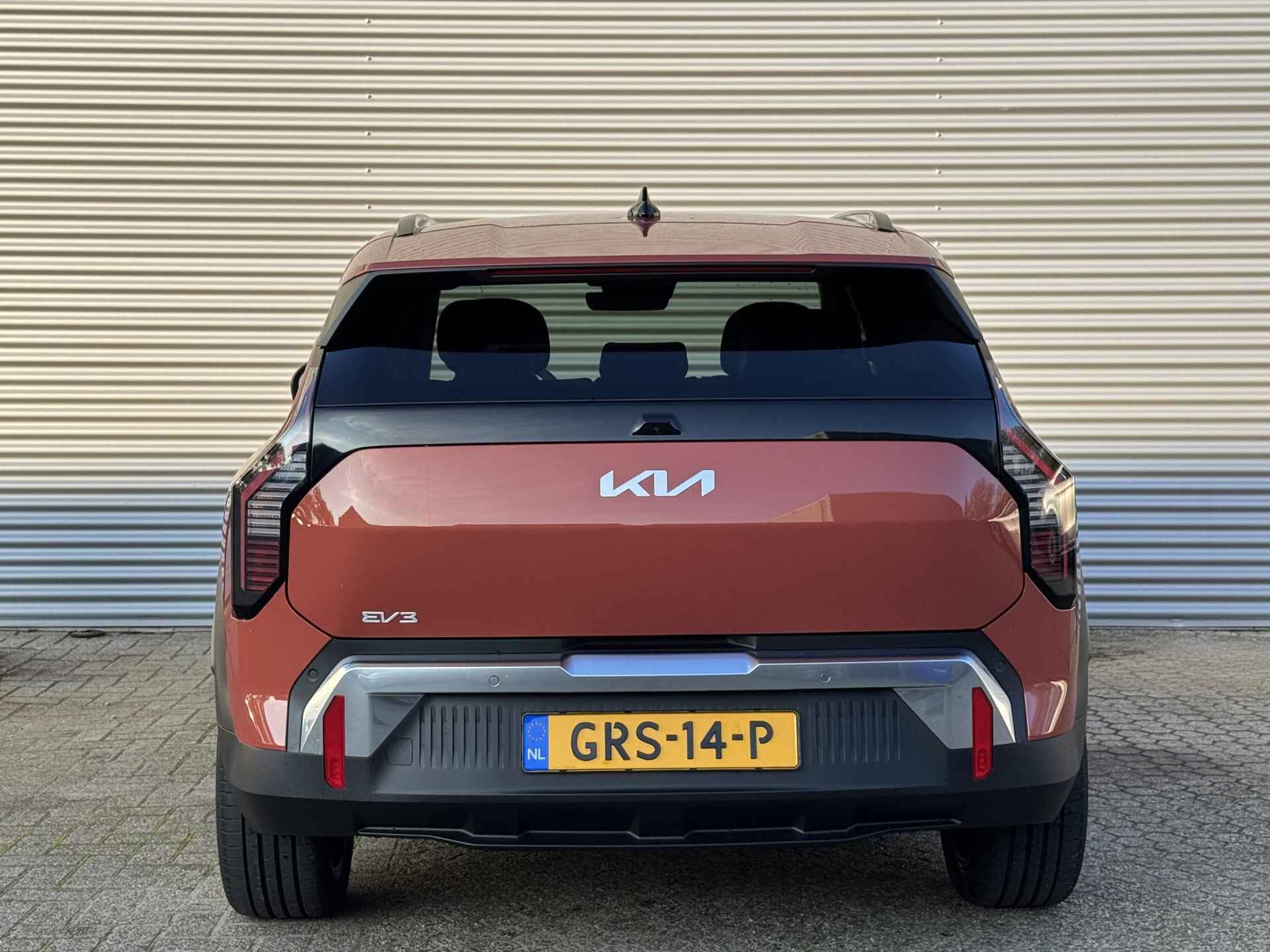 Kia EV3 Plus Advanced 81.4 kWh Demovoertuig Direct Beschikbaar voor Proefrit | Schuif/kantel dak | Stoelverwarming/Stuurwielverwarming | Keyless Entry | Draadloze Apple Carplay | - 6/27