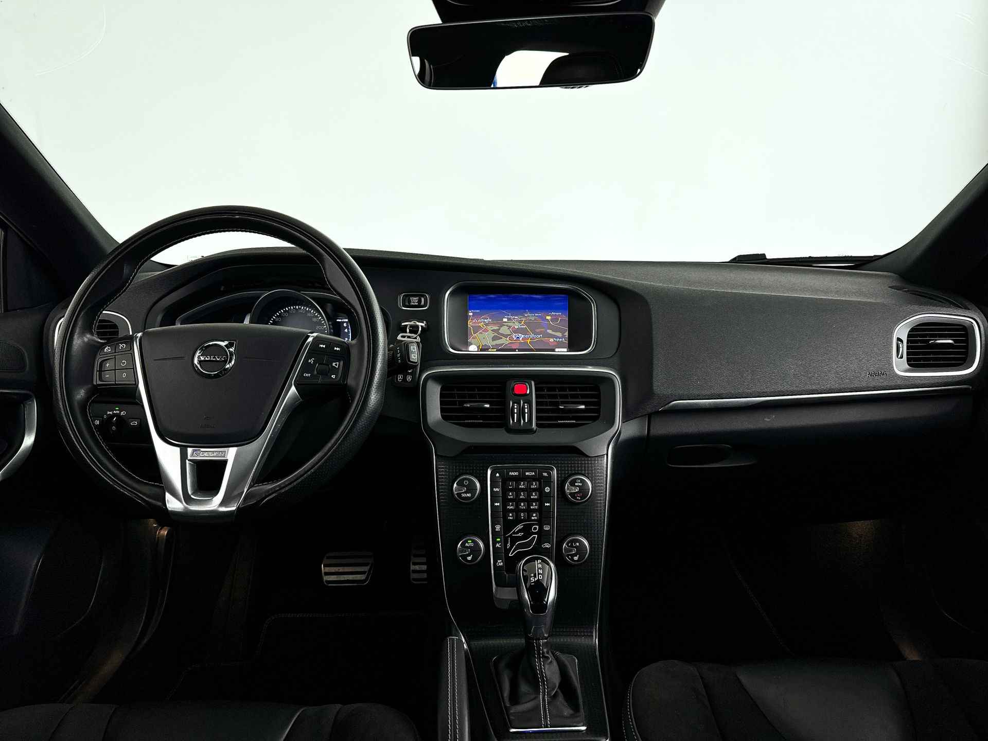 Volvo V40 T4 Aut. Business Sport | Trekhaak | Stoelverwarming - 8/31