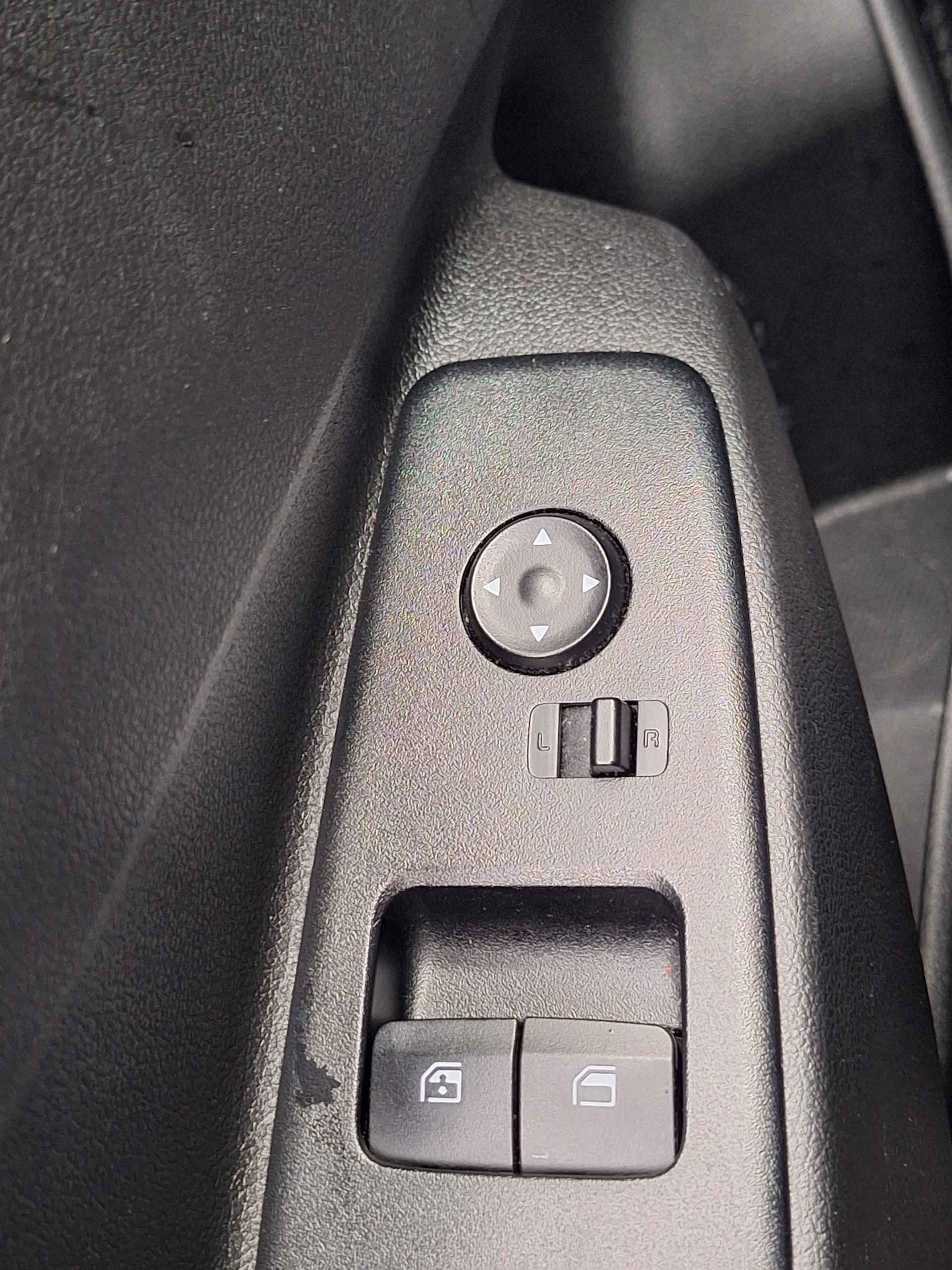 Hyundai i10 1.0 Comfort 5-zits | Airco | Navigatie via Apple Carplay of Android Auto | Automatische verlichting | Cruise Control | - 25/43