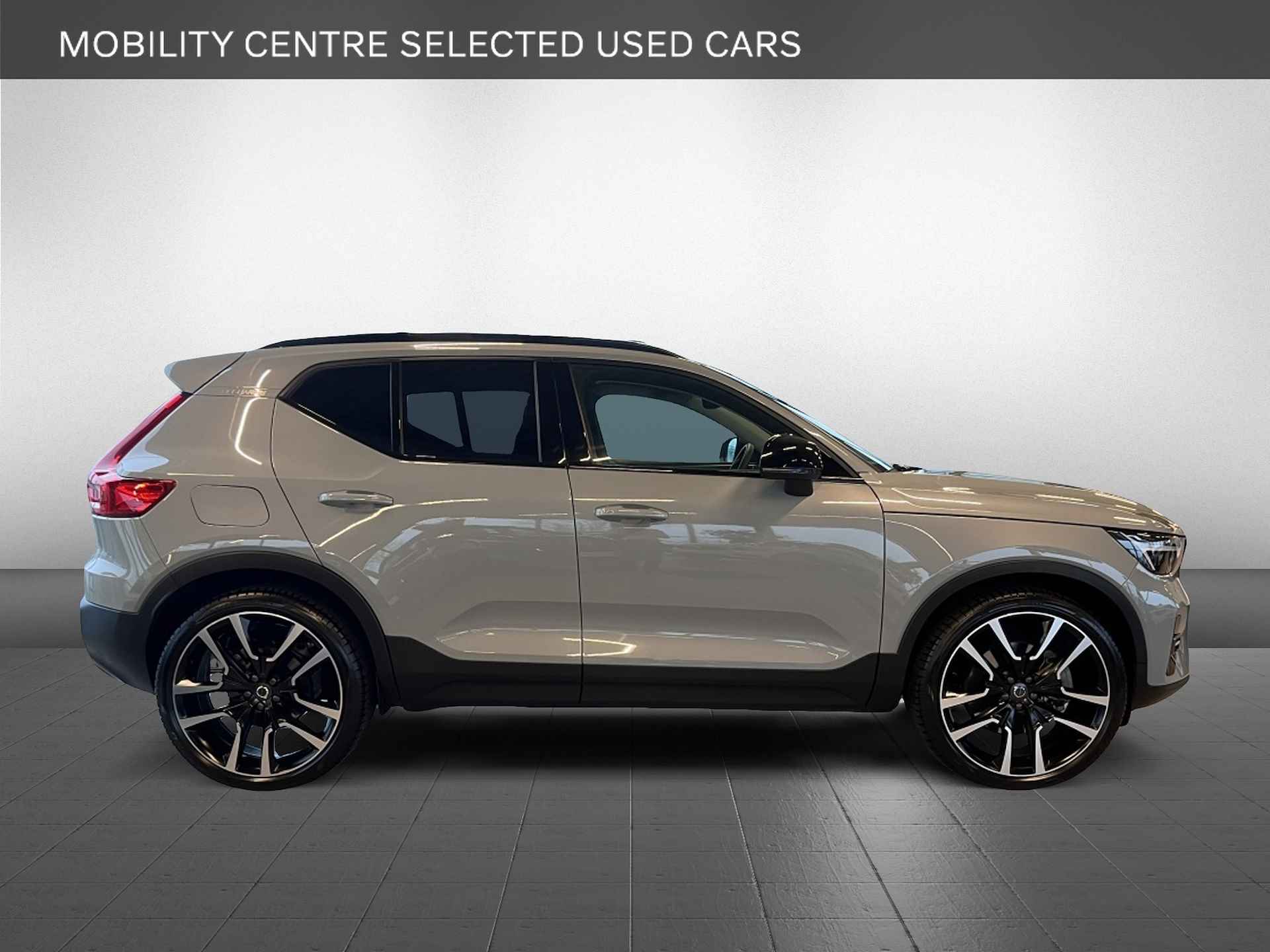 Volvo XC40 T4 Ultimate Dark | Panoramadak | Leder Bekl. | 22 inch | H&K Aud - 3/31