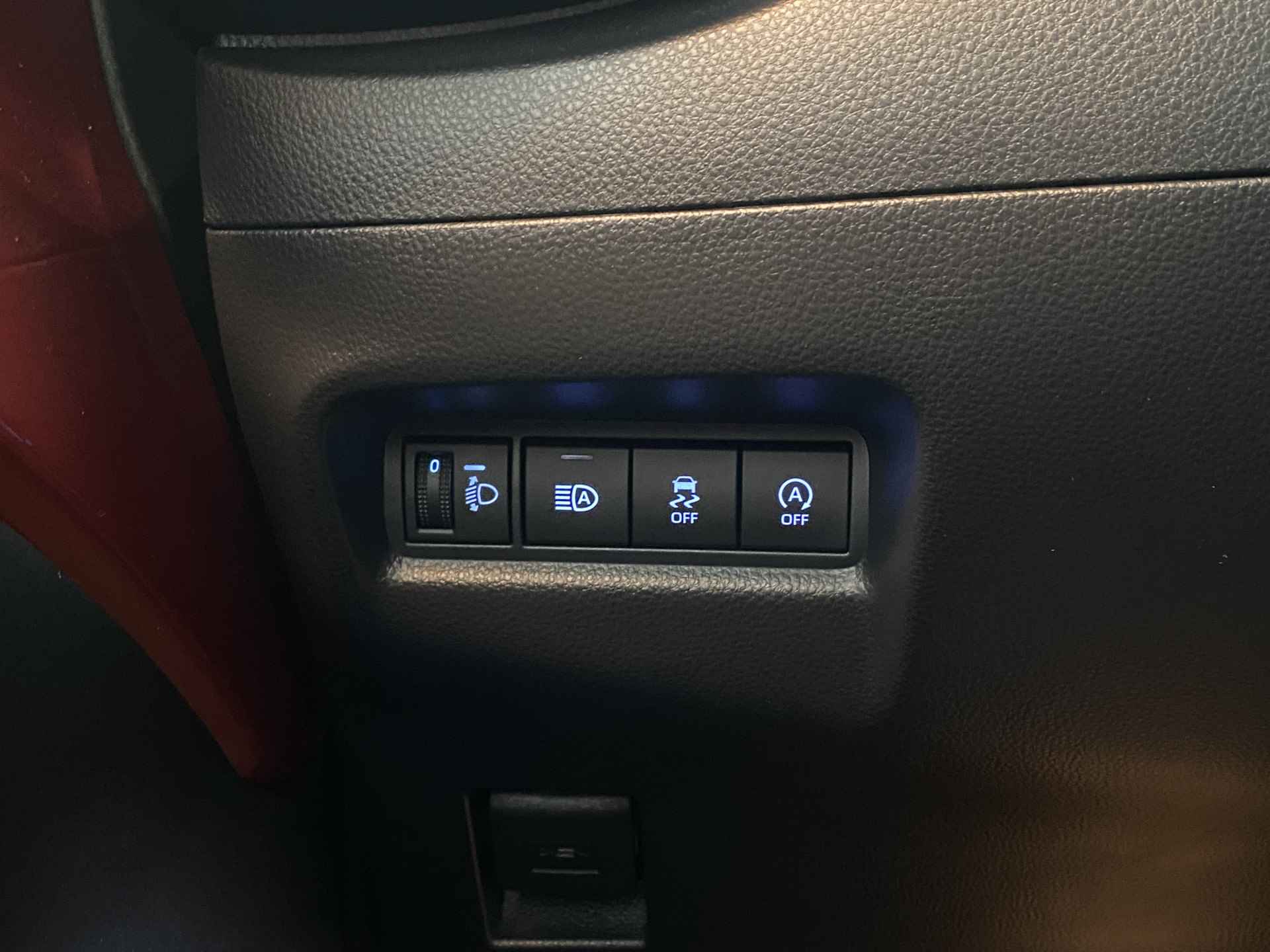 Toyota Aygo X 1.0 VVT-i MT Premium | Navi | Apple Carplay | Camera | P. Sensoren | Climate Control | - 35/45