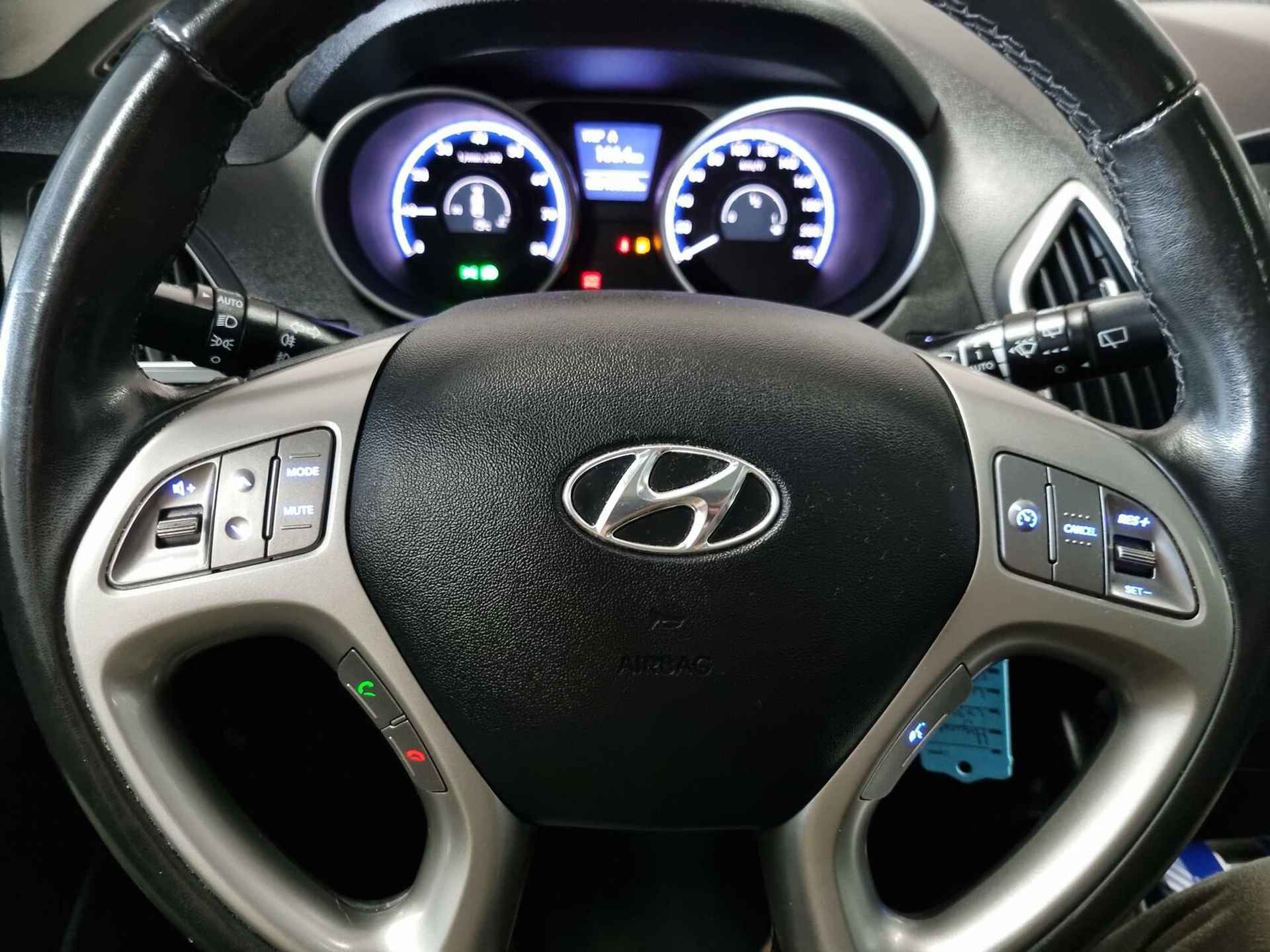 Hyundai ix35 1.6i GDI Style / Pano / Trekhaak / PDC - 30/56