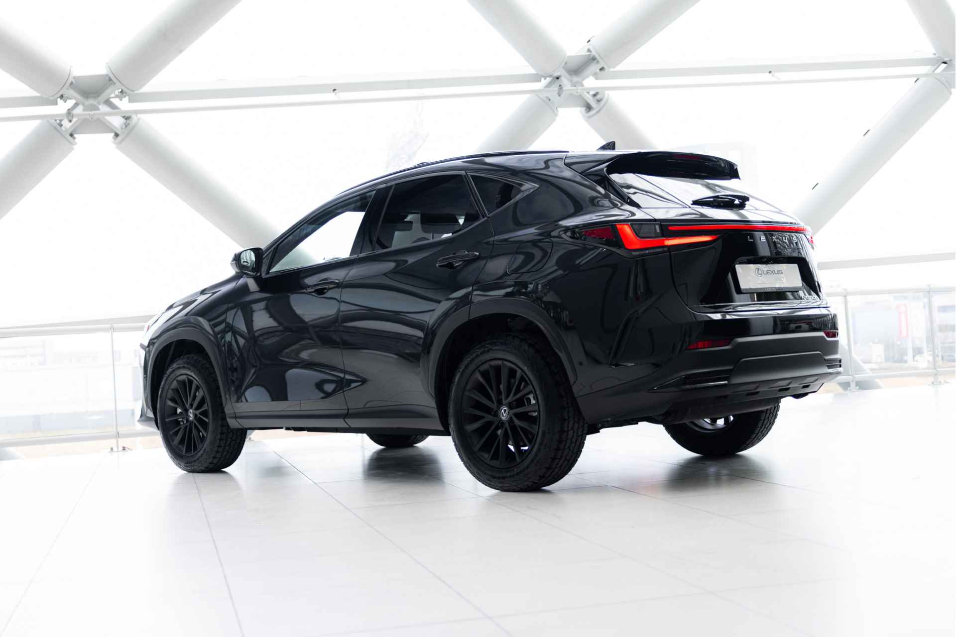 Lexus NX 450h+ AWD Overtrail Line Limited | Adaptive Suspension |  Stoelverwarming & Koeling | Panoramic View | - 15/75