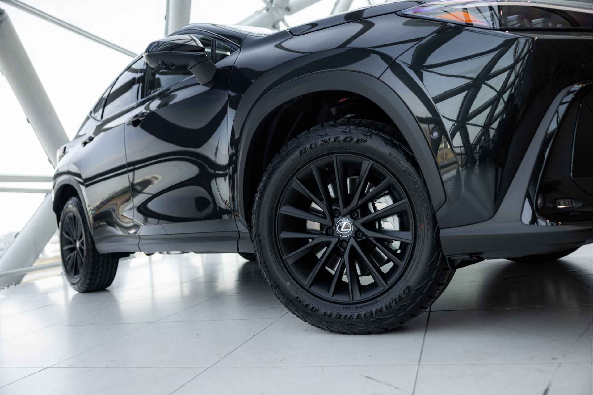 Lexus NX 450h+ AWD Overtrail Line Limited | Adaptive Suspension |  Stoelverwarming & Koeling | Panoramic View | - 67/75