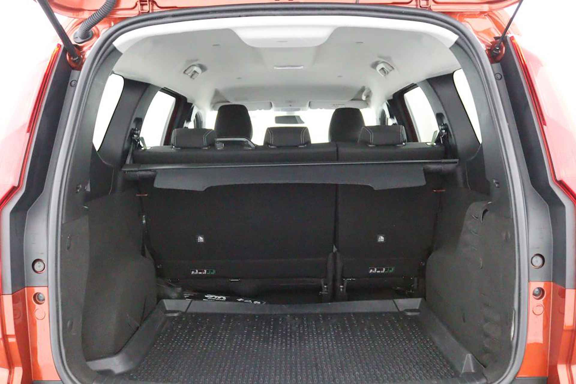 Dacia Jogger 1.0 TCe 100 Bi-Fuel Extreme | Camera | All Season | Climate Control | Cruise Control | Getint Glas | Metallic Lak | Multi Media | Bluetooth | LED Koplampen | Apple Car Play | Android Auto | - 12/50