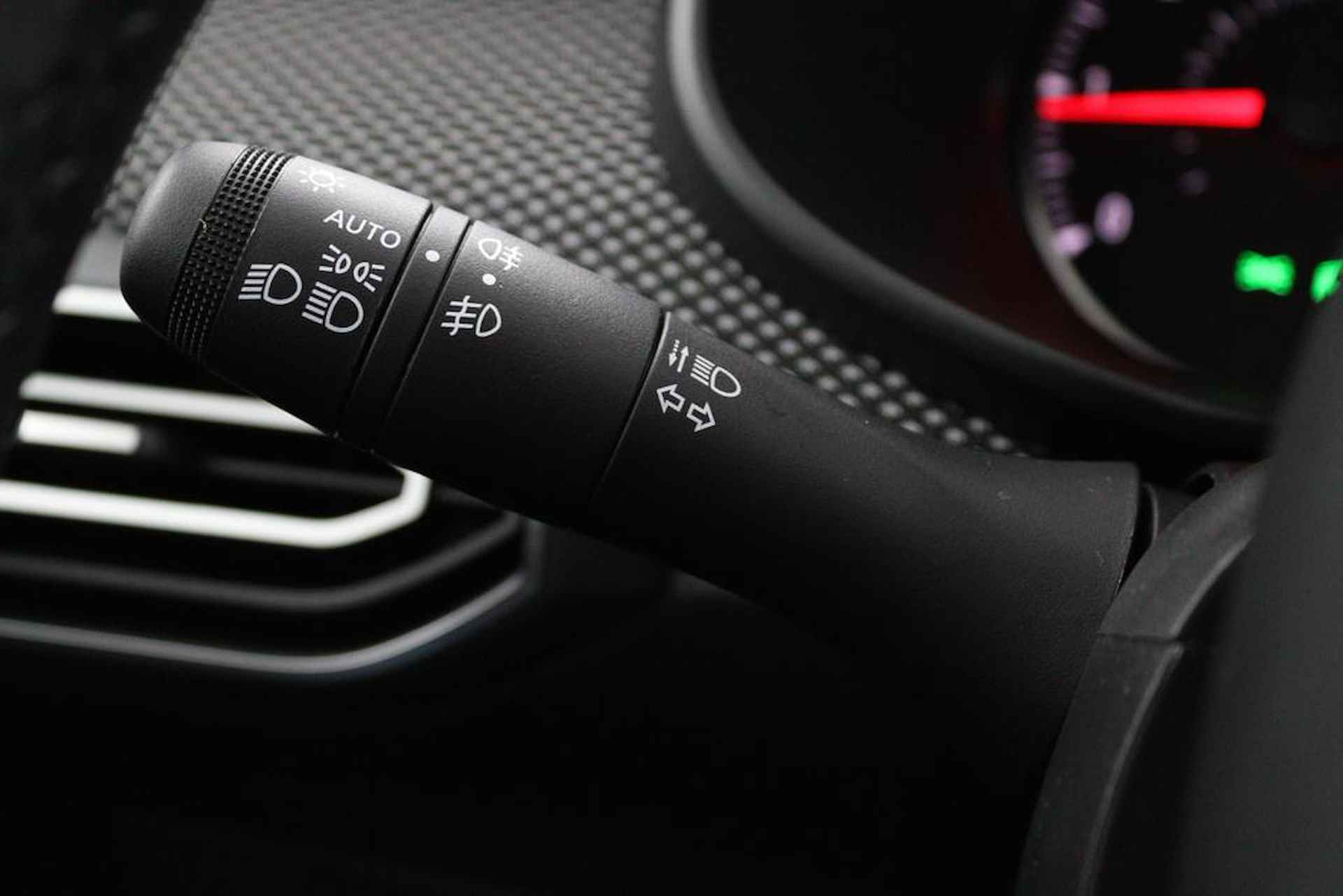 Dacia Jogger 1.0 TCe 100 Bi-Fuel Extreme | Camera | All Season | Climate Control | Cruise Control | Getint Glas | Metallic Lak | Multi Media | Bluetooth | LED Koplampen | Apple Car Play | Android Auto | - 34/50
